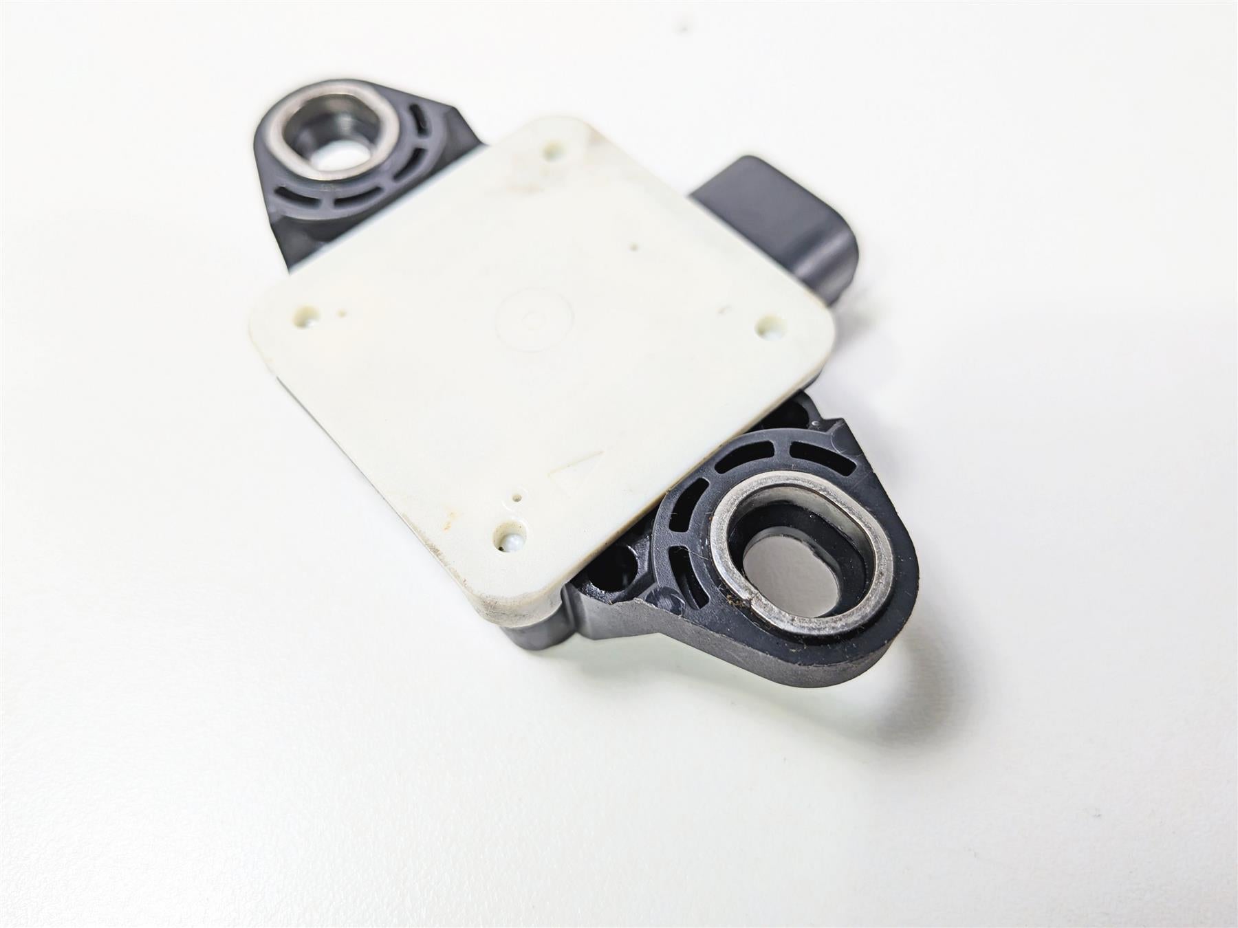 2018 Aprilia RSV4 RR Lean Angle Fall Drop Sensor Bosch 2D000385 {{ shop.shopifyCountryName }} - Mototech271