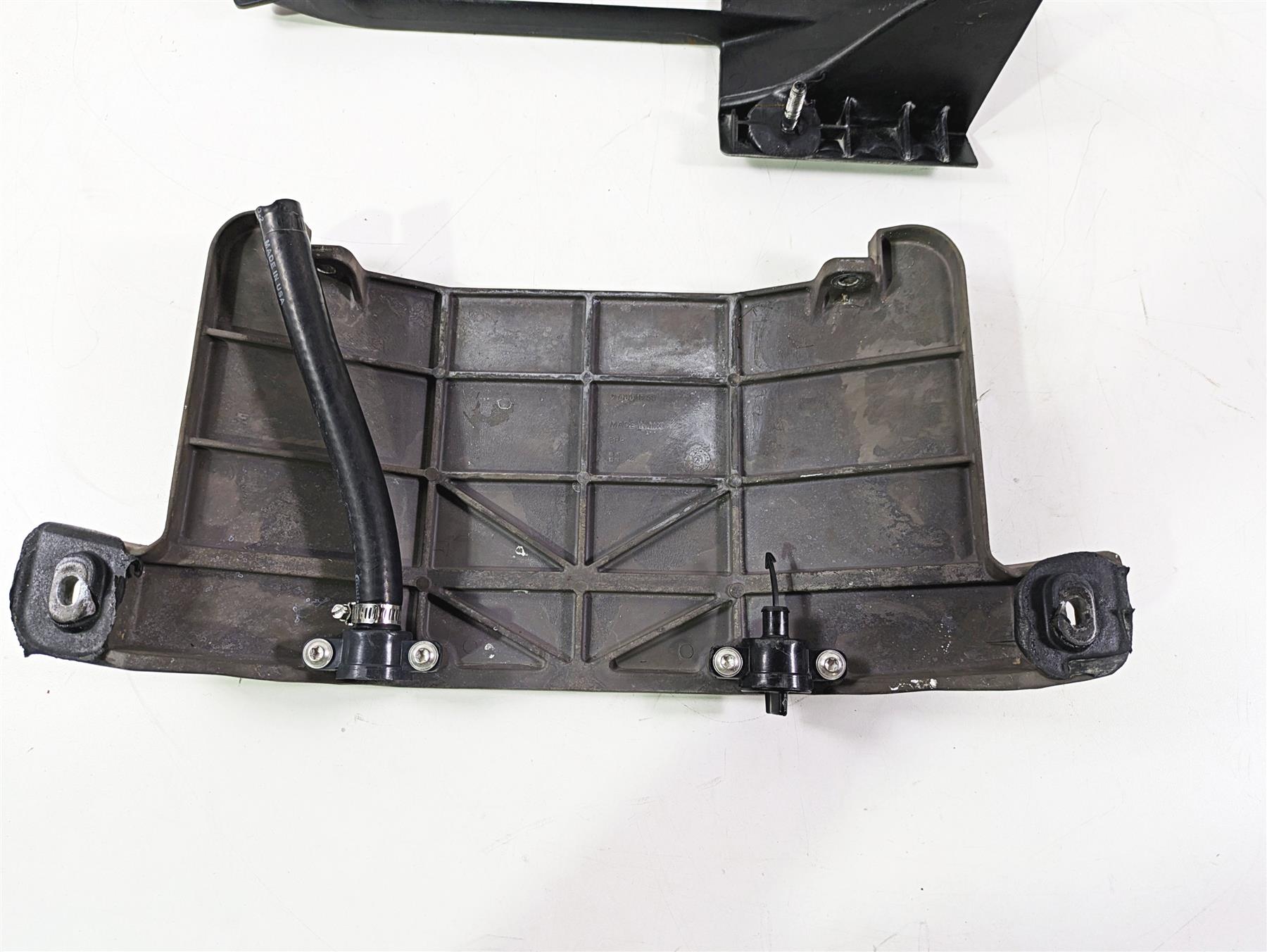 2022 SeaDoo Spark 900 Trixx Lower Riding Skid Plate Set 271001840 {{ shop.shopifyCountryName }} - Mototech271