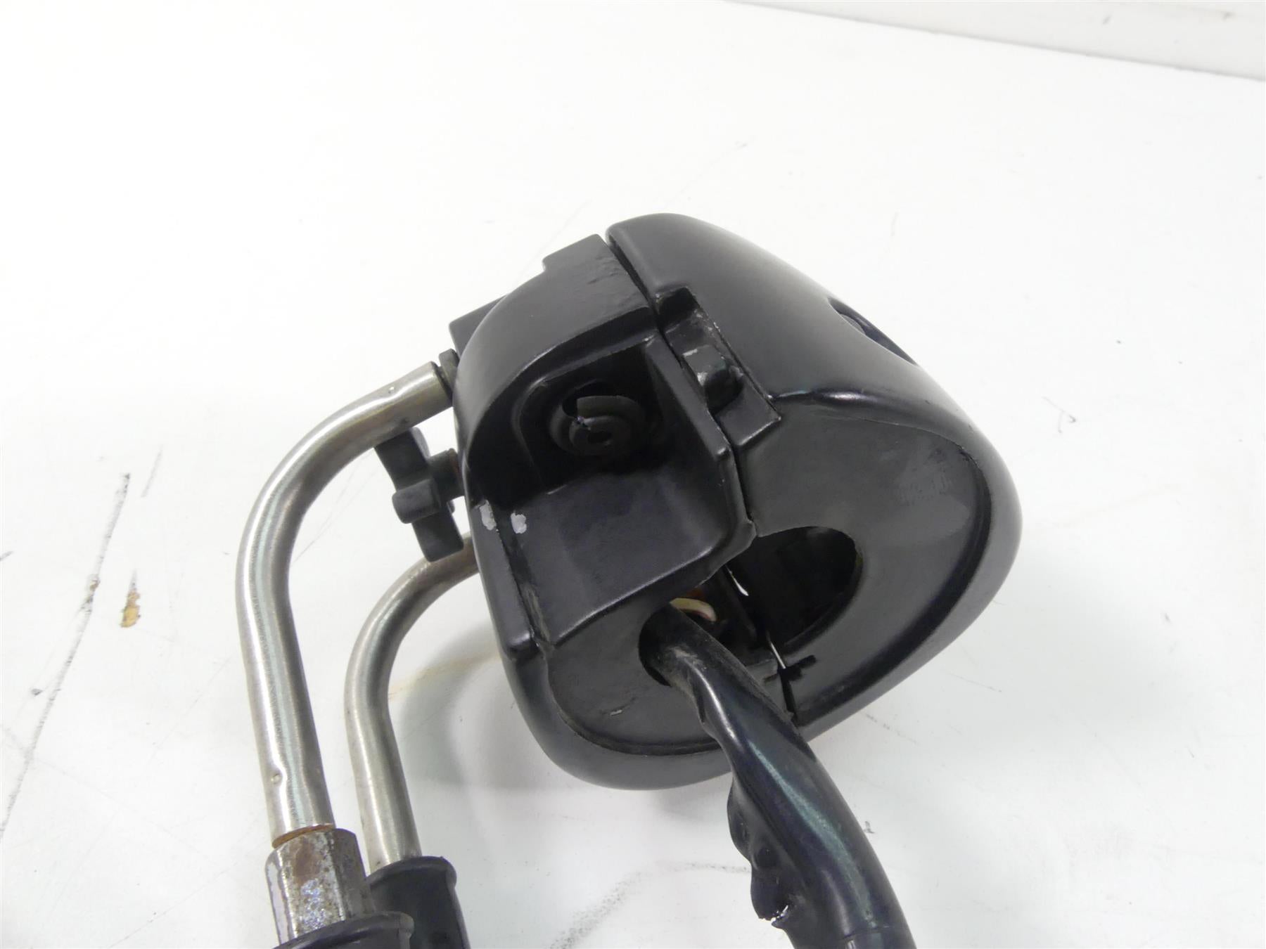 2009 Harley FXDL Dyna Low Rider Right Hand Throttle Control Switch 71684-06A {{ shop.shopifyCountryName }} - Mototech271
