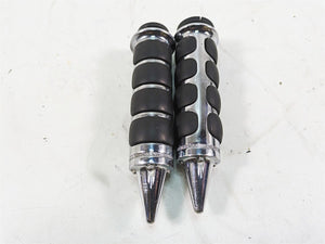 2011 Harley Touring FLTRU Road Glide Aftermarket Spike Hand Grip Set | Mototech271