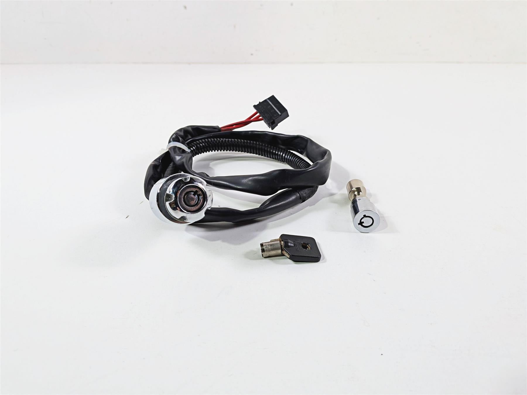 2009 Harley FXCWC Softail Rocker Ignition Switch Key Lock Set - Read 71792-08 {{ shop.shopifyCountryName }} - Mototech271