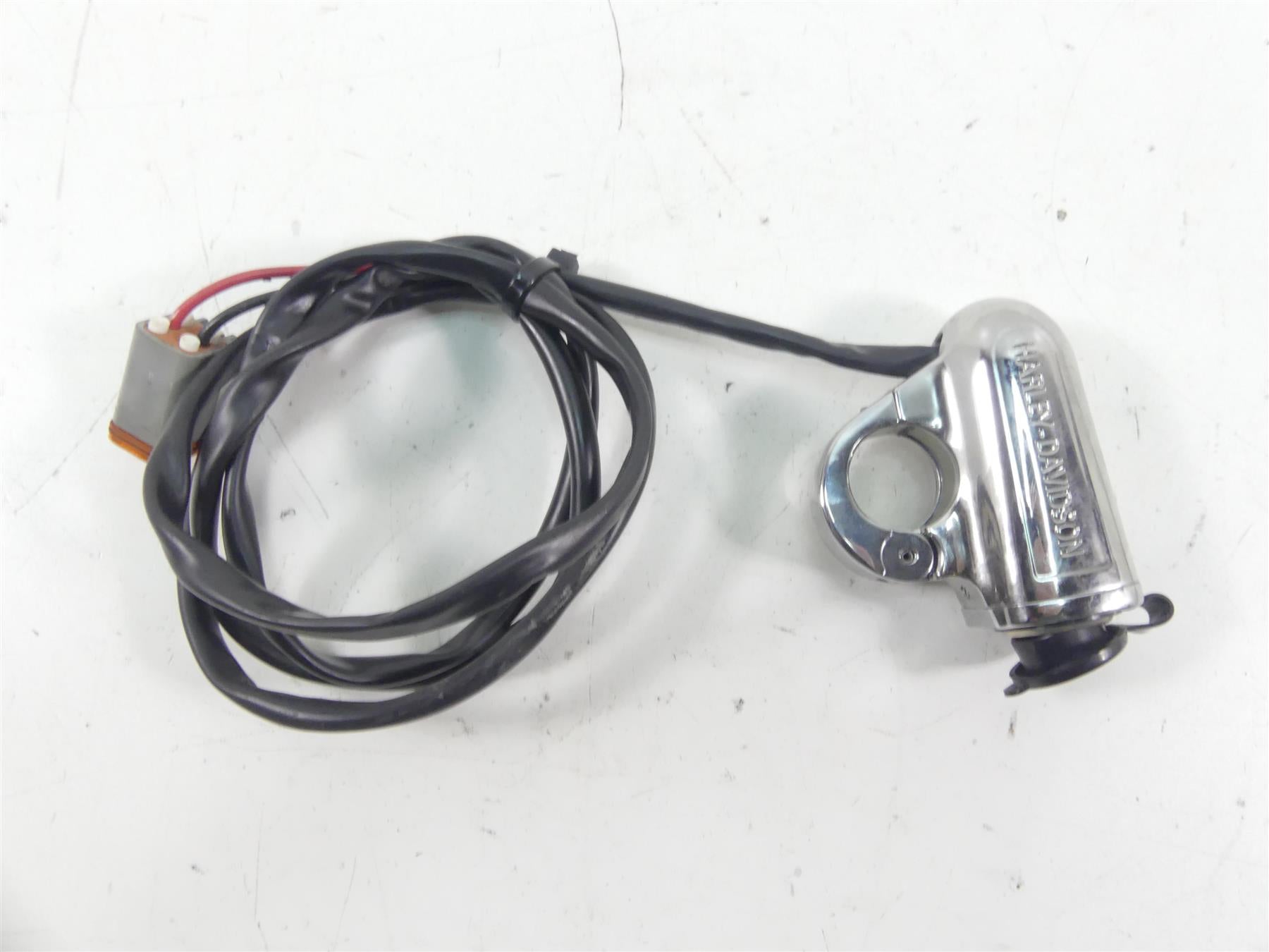 2016 Harley FXDL Dyna Low Rider Auxiliary 12V Chrome Charger Power Port 69200855 | Mototech271