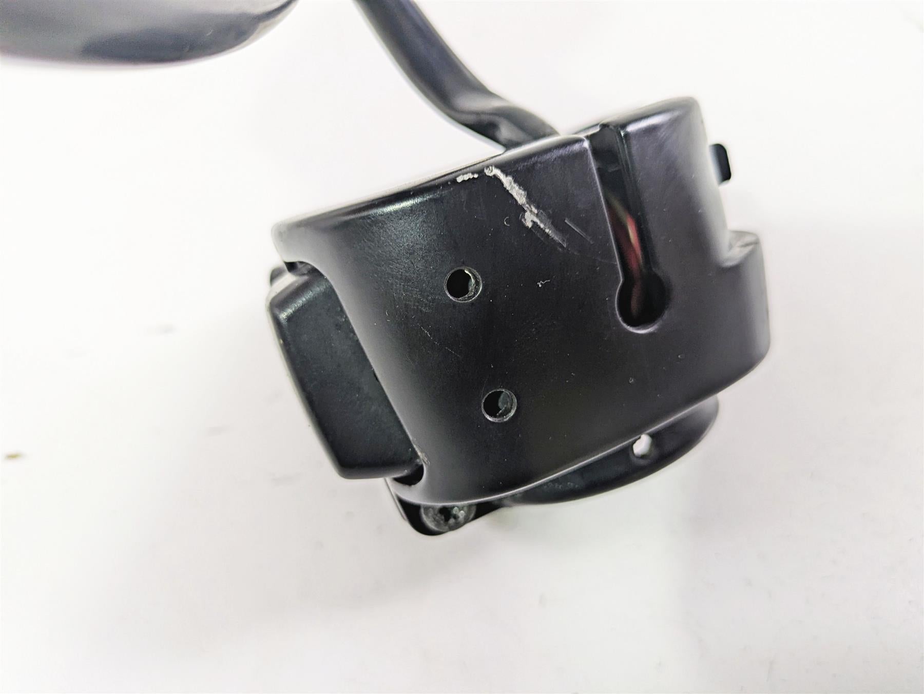 2014 Harley FLS Softail Slim Left Hand Turn Signal Control Switch Read 72949-12A {{ shop.shopifyCountryName }} - Mototech271