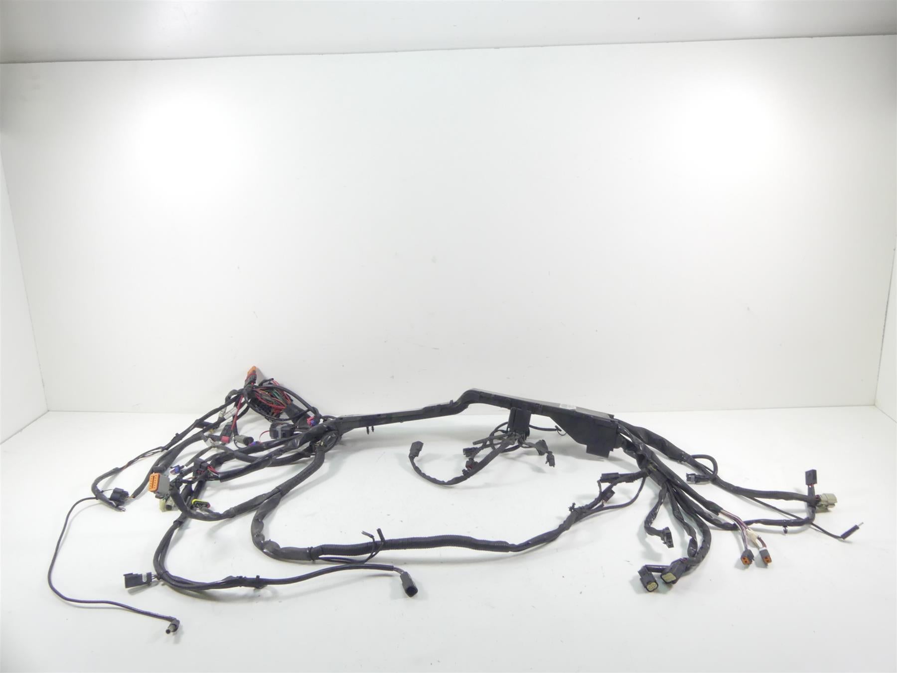 2011 Harley Touring FLTRX Road Glide Main Abs Wiring Harness Loom -Read 70127-10 | Mototech271