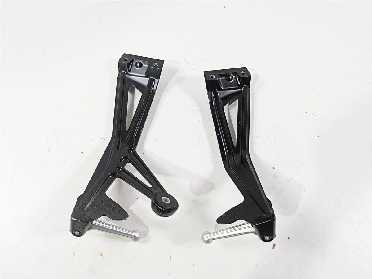 2012 Ducati Streetfighter 848 Rear Passenger Footpeg Set 82411561A 82411571A {{ shop.shopifyCountryName }} - Mototech271