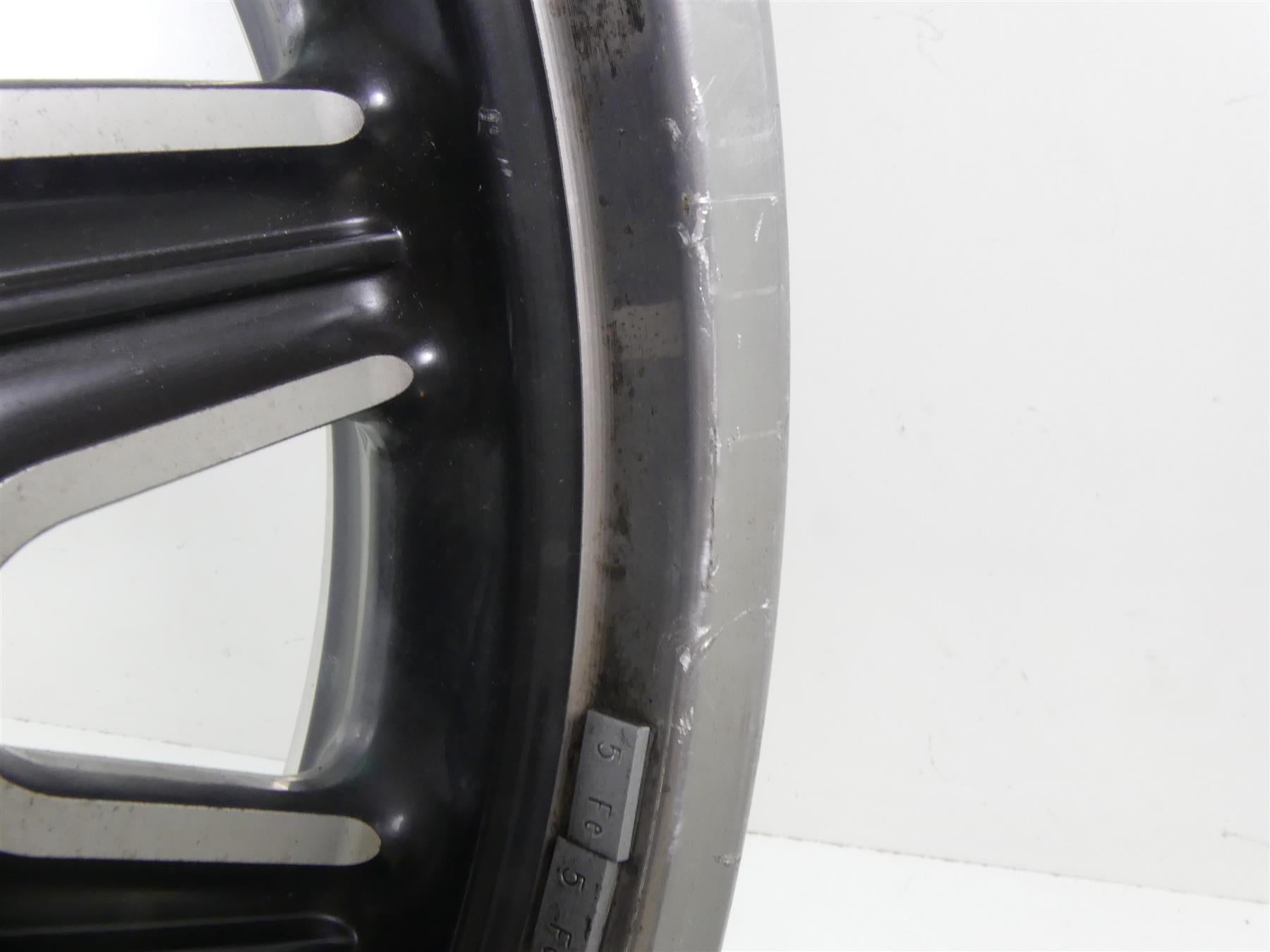2016 Indian Chieftain Dark Horse Straight Front Cast Wheel Rim 16x3.5 1522505 {{ shop.shopifyCountryName }} - Mototech271