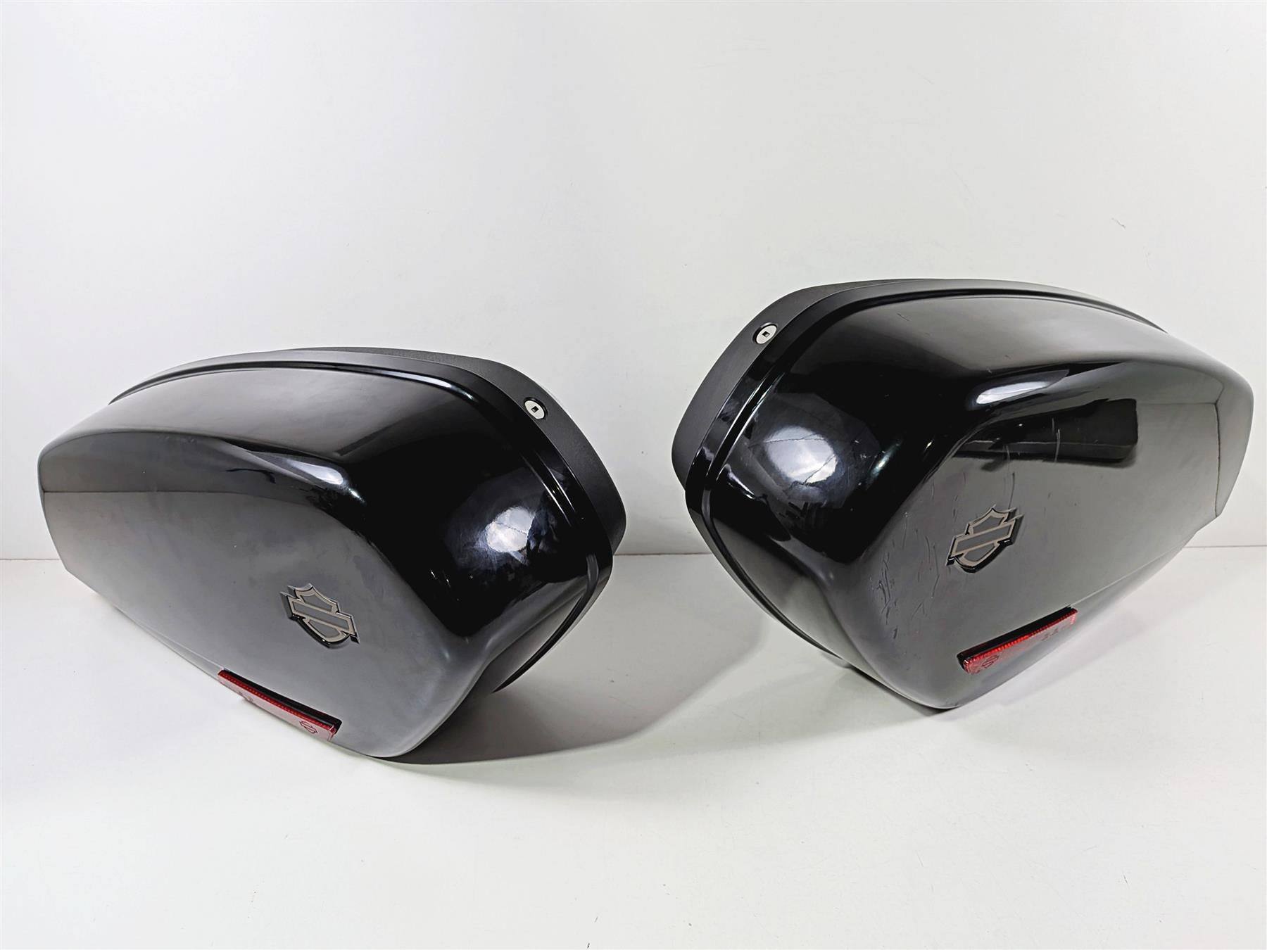 2024 Harley Softail FXLRST Low Rider Left Right Saddlebags & Mounts Set 90202264 {{ shop.shopifyCountryName }} - Mototech271