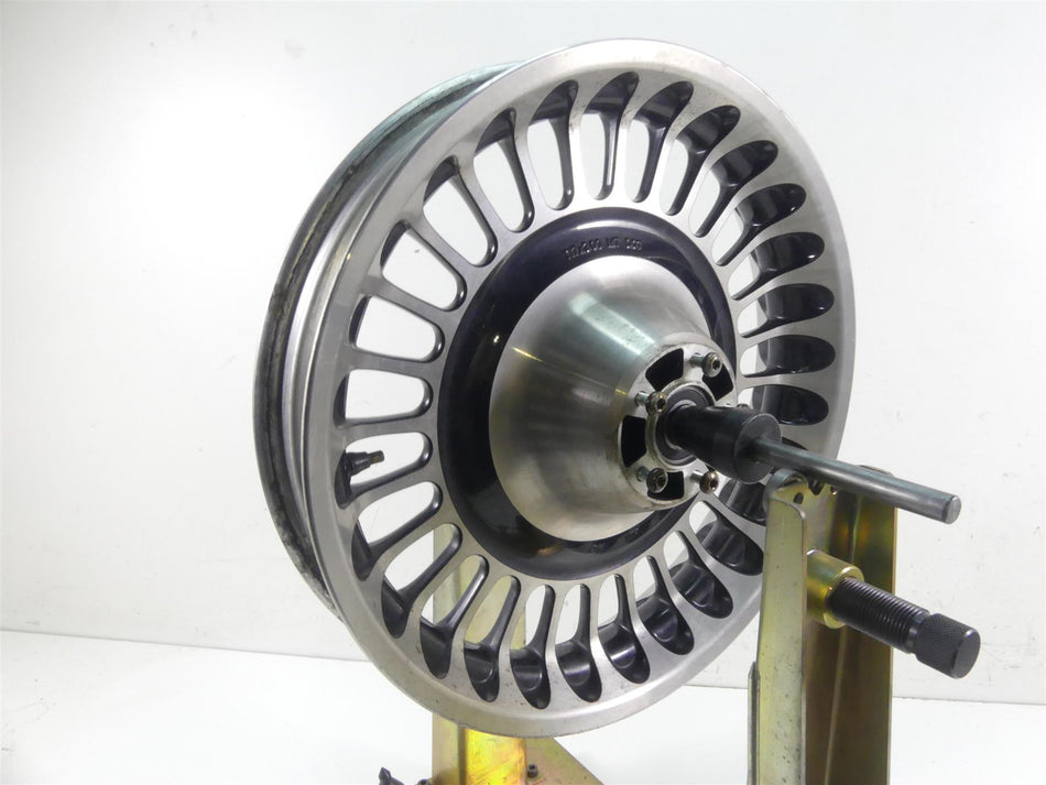 2011 Harley Touring FLTRU Road Glide 17x3 Straight Front Wheel Rim 43300161 {{ shop.shopifyCountryName }} - Mototech271