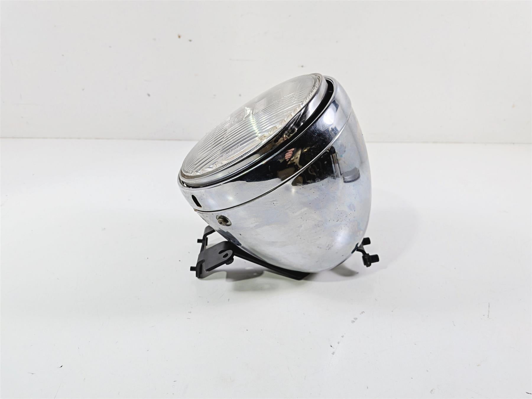 2002 Honda Shadow VT750 CDA Deluxe Headlight Lamp Bucket Lens READ 61301-MBA-000