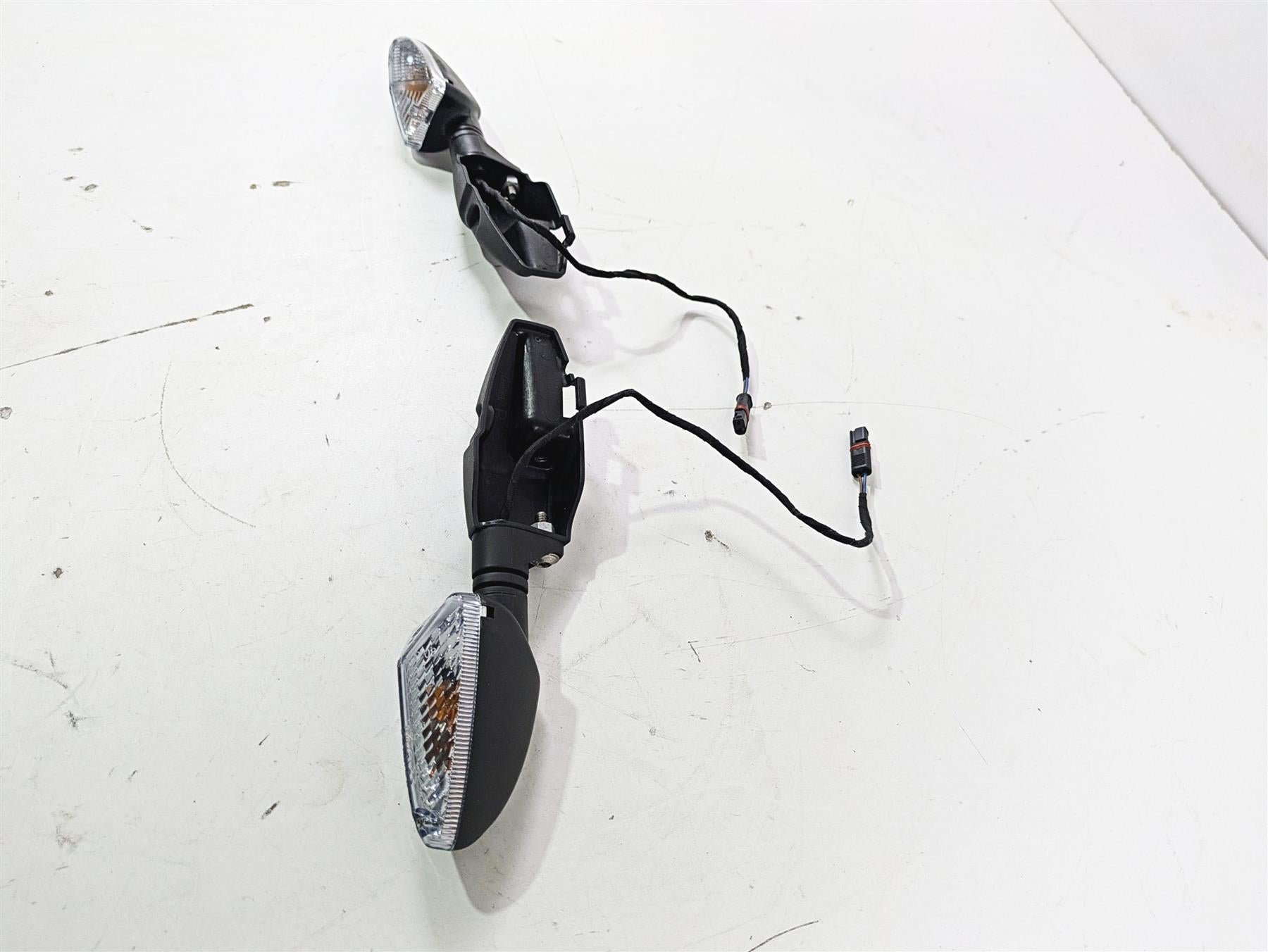 2015 BMW R nineT K21 Nice Front Blinkers Turn Signal & Mounts 63138534357 {{ shop.shopifyCountryName }} - Mototech271
