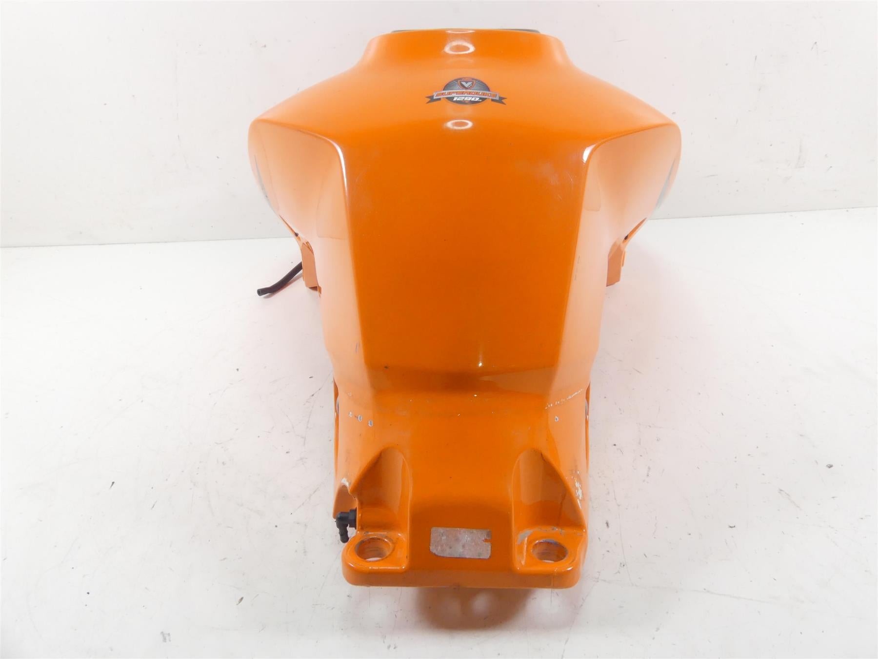 2015 KTM 1290R Super Duke Fuel Gas Petrol Tank & Upper Cover 6130701304430A {{ shop.shopifyCountryName }} - Mototech271