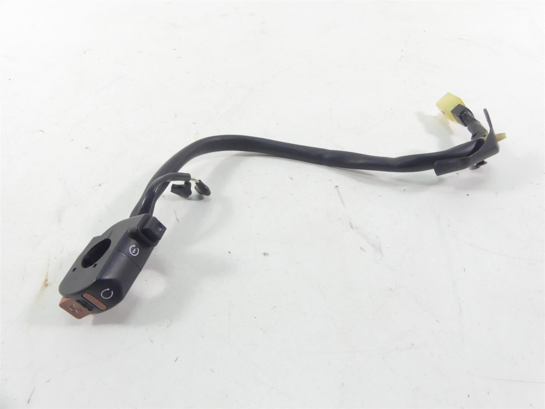 2005 Honda CBR1000RR SC57 Right Hand Start Stop Control Switch 35130-MEL-J00 | Mototech271