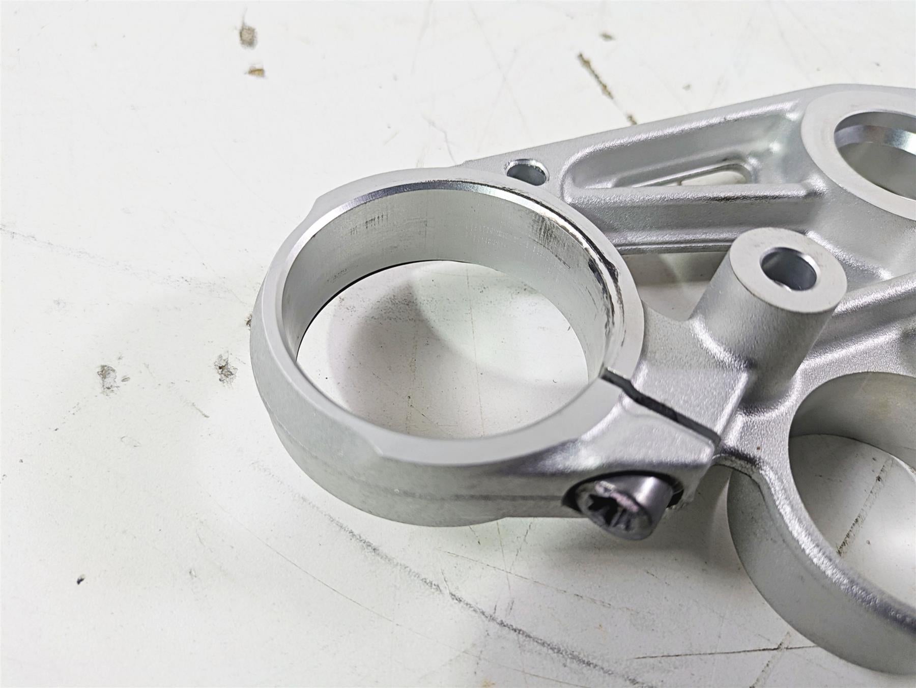 2017 BMW S1000RR K46 Upper Triple Tree Steering Clamp 31428549498 {{ shop.shopifyCountryName }} - Mototech271