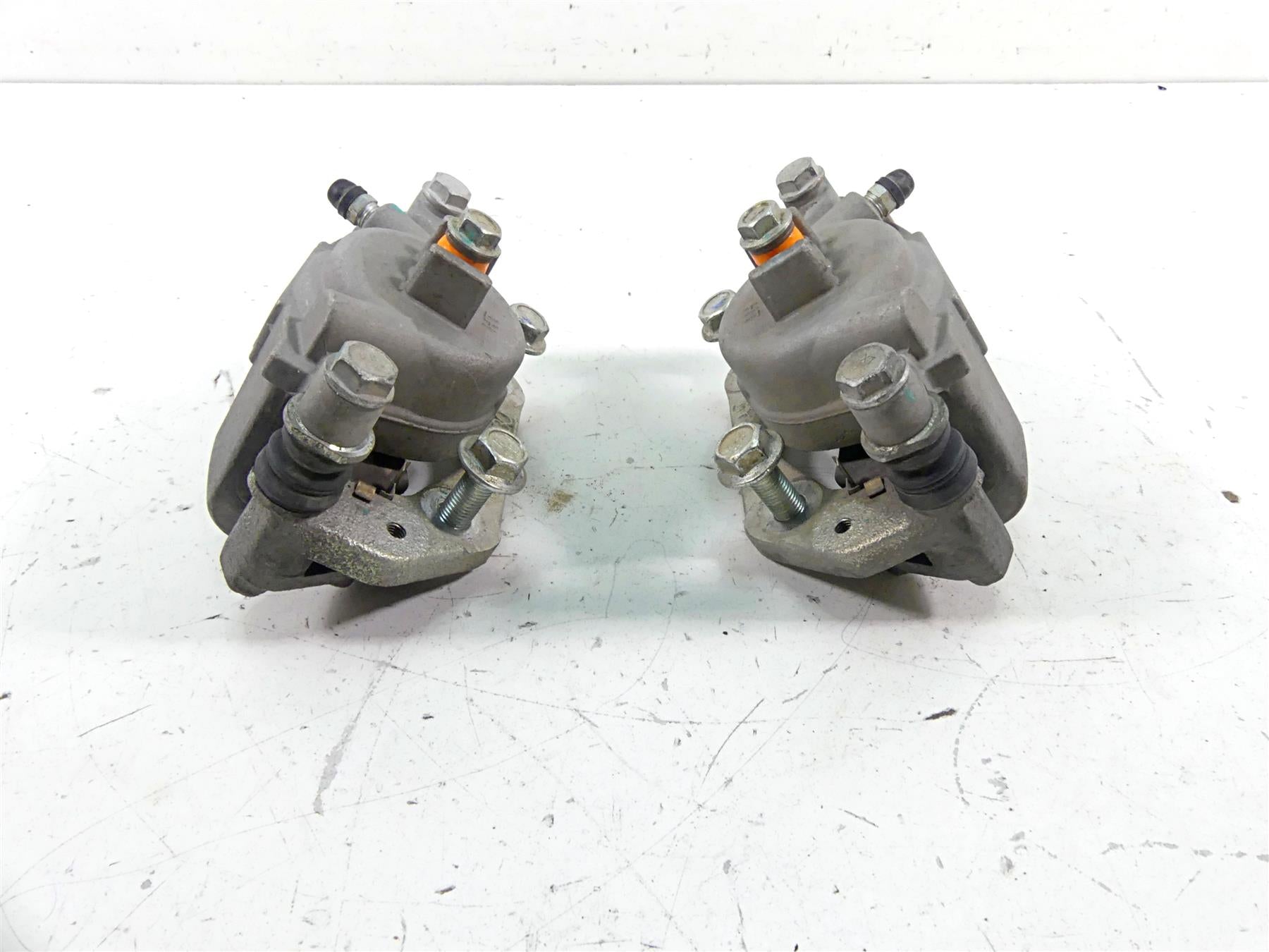 2021 CFMoto Zforce 950 Sport Front Brake Caliper Set 9AWA-081200 9AWA-081100 {{ shop.shopifyCountryName }} - Mototech271