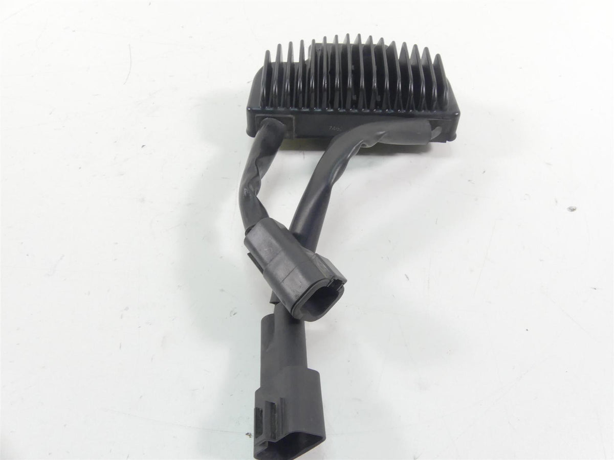 2005 Harley Dyna FXDLI Low Rider Rectifier Voltage Regulator 74631-04 {{ shop.shopifyCountryName }} - Mototech271