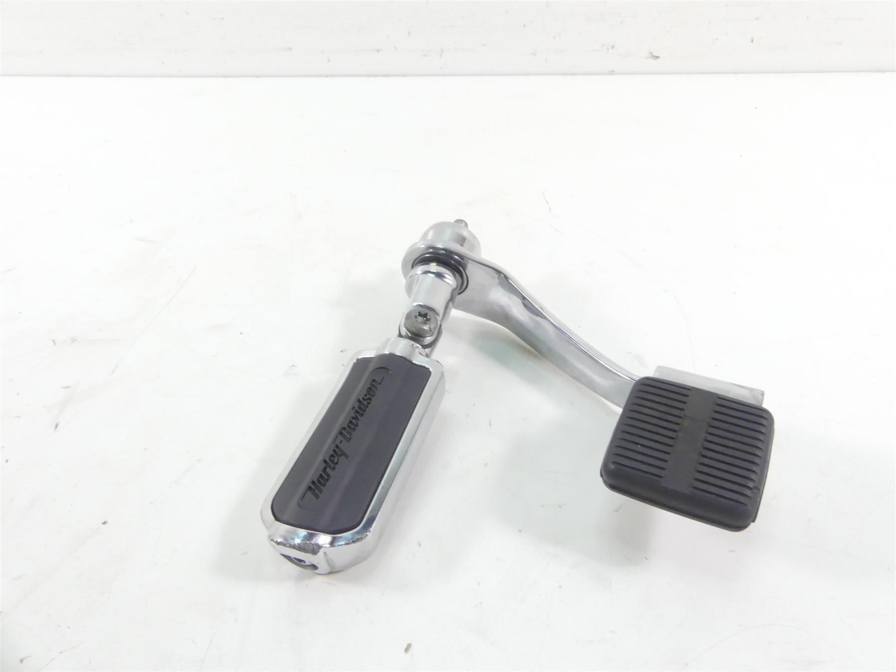 2009 Harley FXDL Dyna Low Rider Right Rider Fw Footpeg Brake Pedal 50649-90 {{ shop.shopifyCountryName }} - Mototech271
