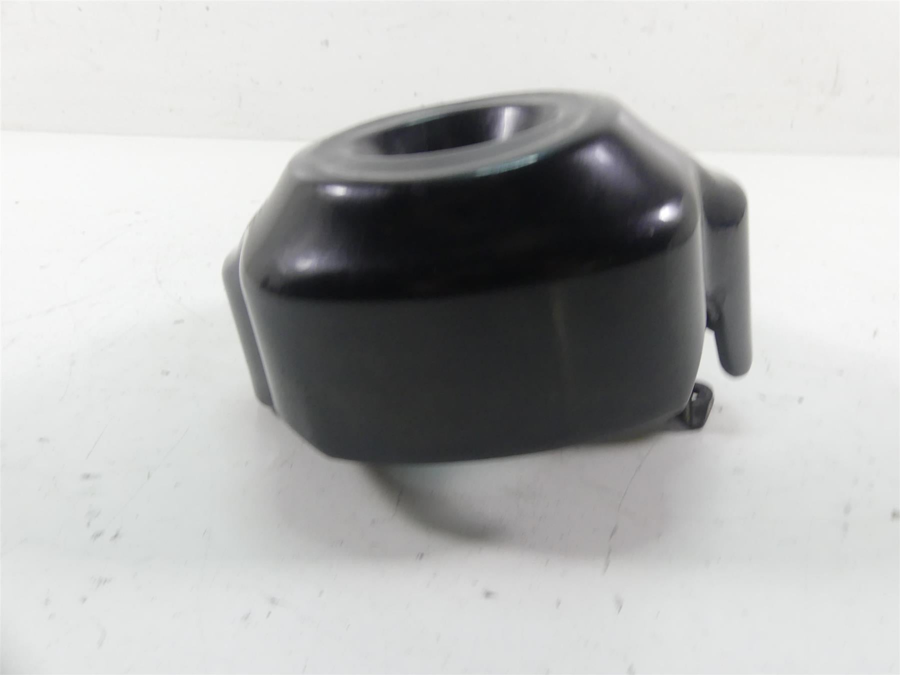 2018 Indian Scout Sixty Ignition Left Black Side Cover & Mount 5633064 {{ shop.shopifyCountryName }} - Mototech271