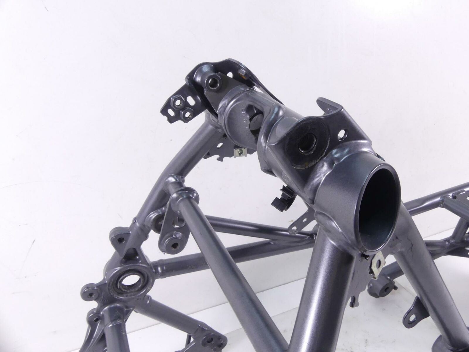 2016 BMW R1200R K53 Straight Main Frame Chassis Slvg 46518524779 / 46518387843 {{ shop.shopifyCountryName }} - Mototech271