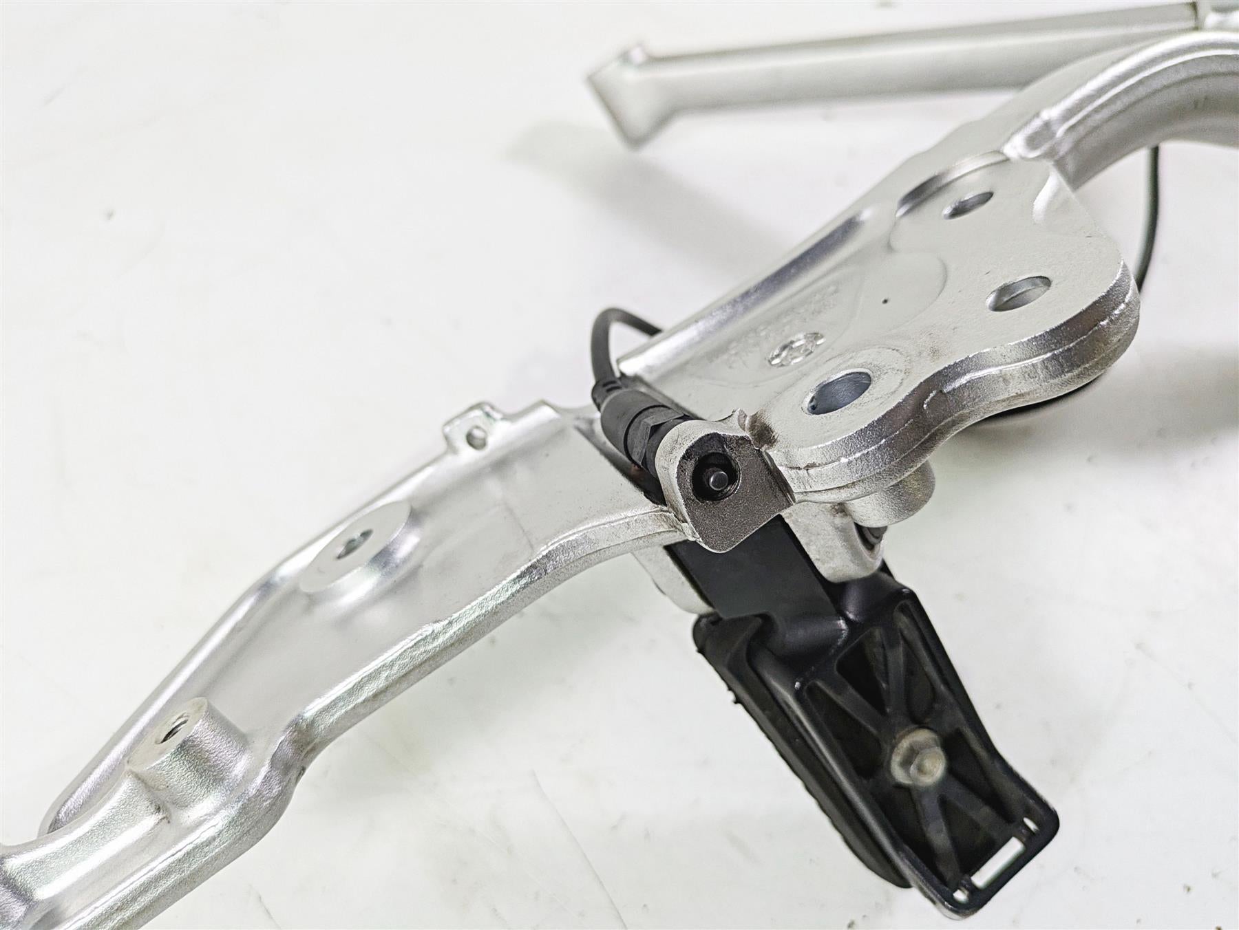 2016 Moto Guzzi Stelvio 1200 8V NTX Right Foot Peg Foot Rest + Mount Set 886987 {{ shop.shopifyCountryName }} - Mototech271