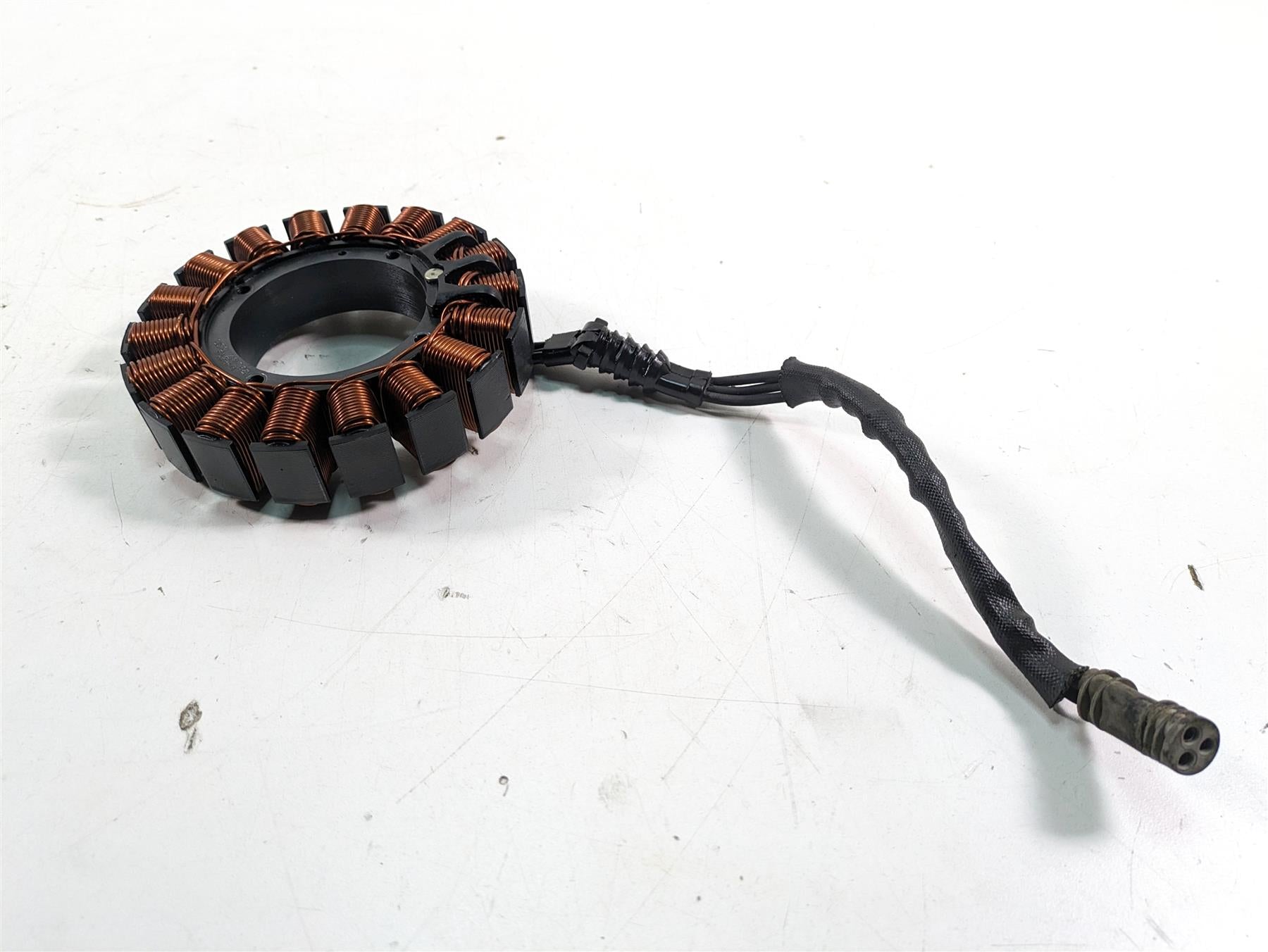2014 Harley Touring FLHTK Electra Glide Alternator Generator Stator 29987-06D {{ shop.shopifyCountryName }} - Mototech271