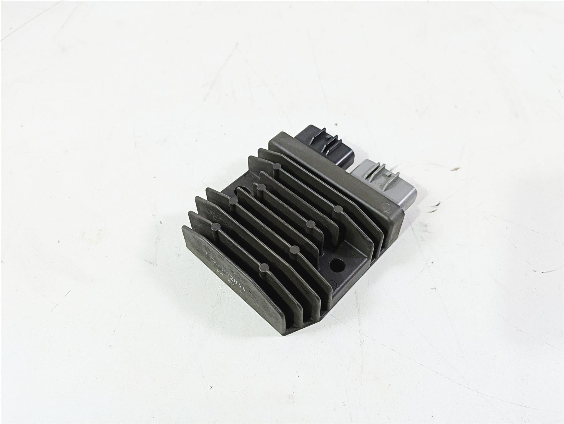 2016 BMW R1200RS K54 Rectifier Voltage Regulator FH020AA 12318523367 {{ shop.shopifyCountryName }} - Mototech271