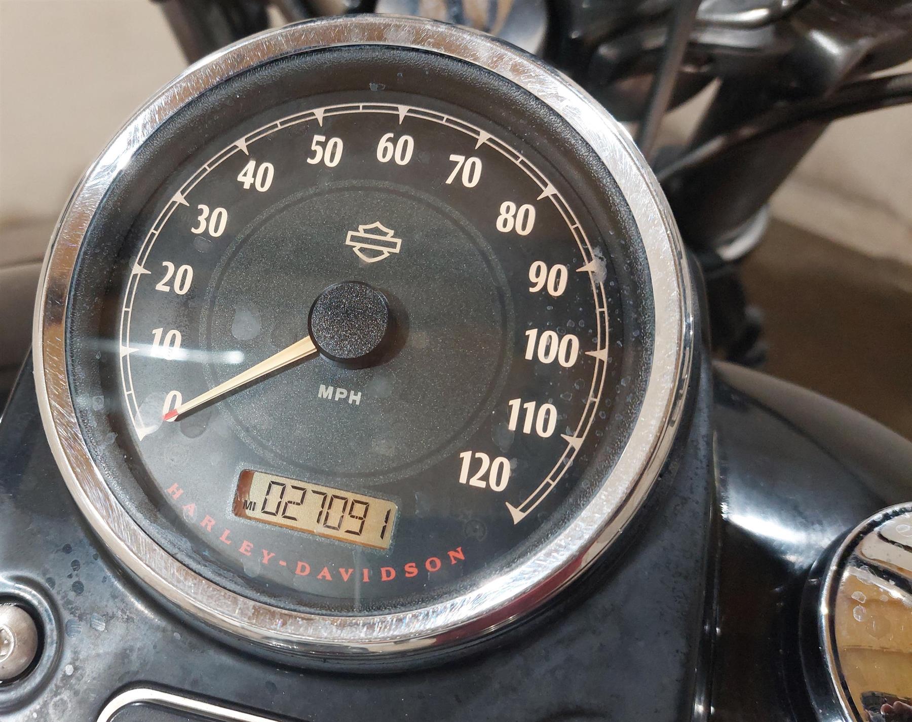2014 Harley FXDF Dyna Fat Bob Speedometer Speedo Gauge Instrument - 27K 67096-12 {{ shop.shopifyCountryName }} - Mototech271