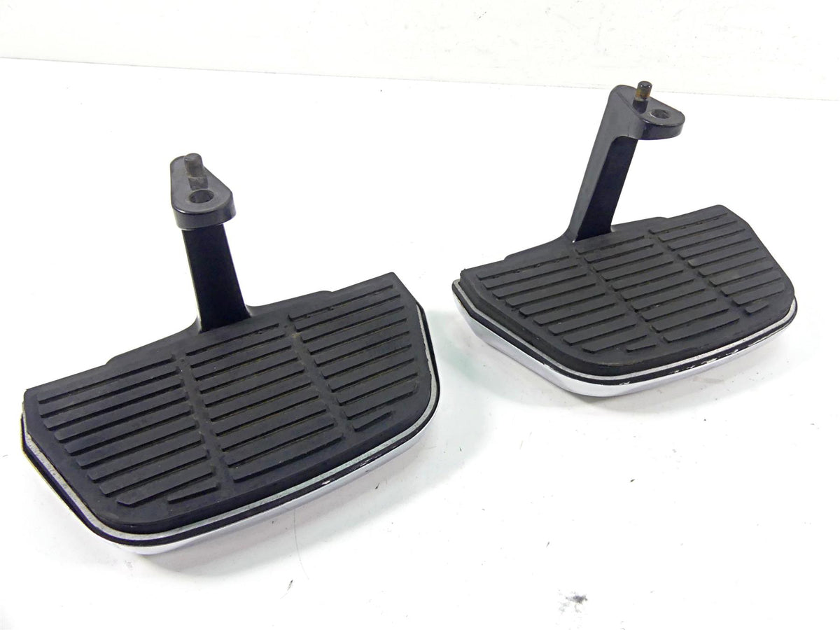 2004 Harley Touring FLHTCUI Electra Glide Passenger Floor Board Set 52719-93B {{ shop.shopifyCountryName }} - Mototech271