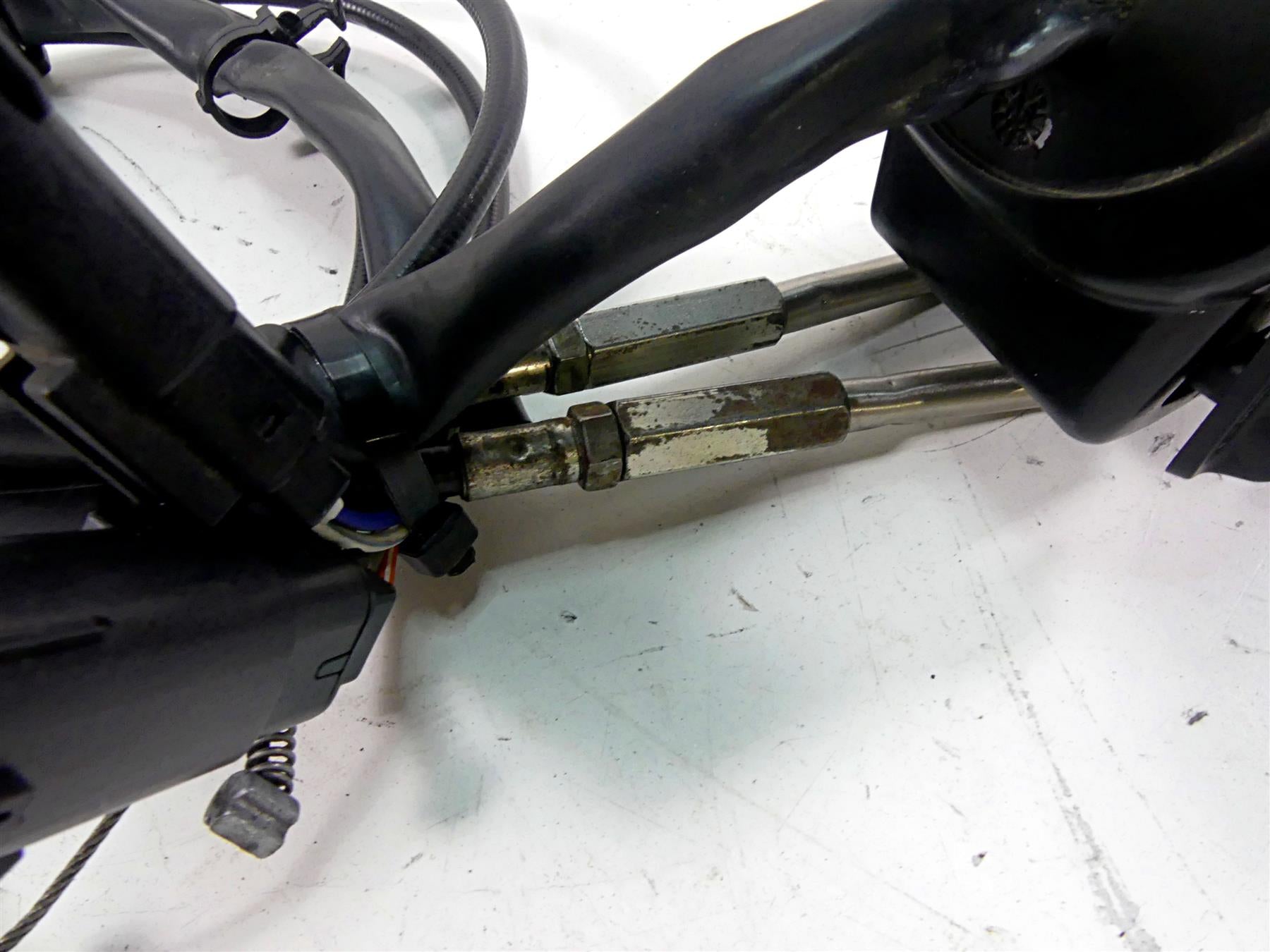 2007 Harley Touring FLHRC Road King Right Hand Throttle Control Switch 71684-06A {{ shop.shopifyCountryName }} - Mototech271