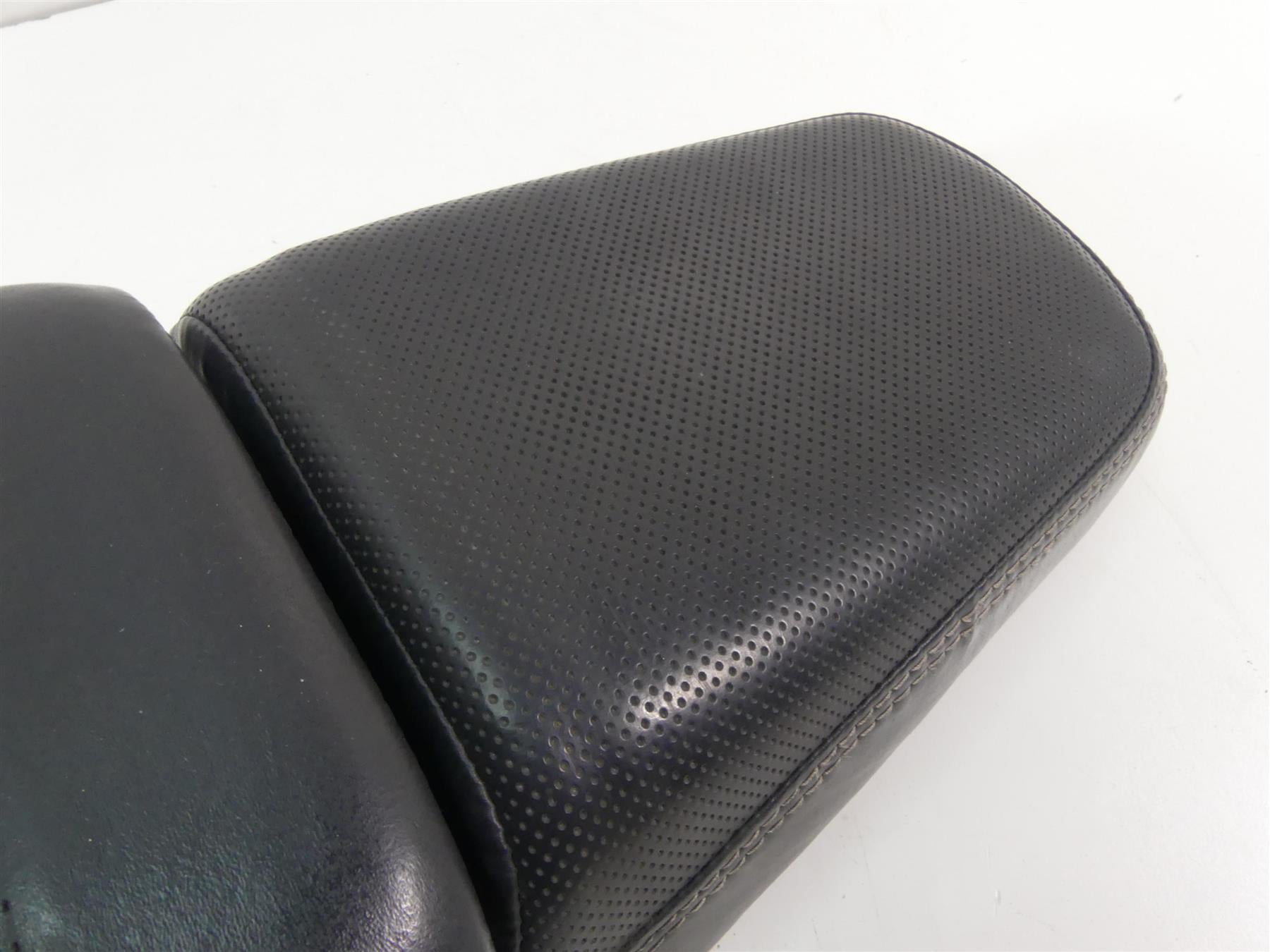 2014 Harley FXDF Dyna Fat Bob Rider Driver Dual Seat Saddle - Read 52000117 {{ shop.shopifyCountryName }} - Mototech271