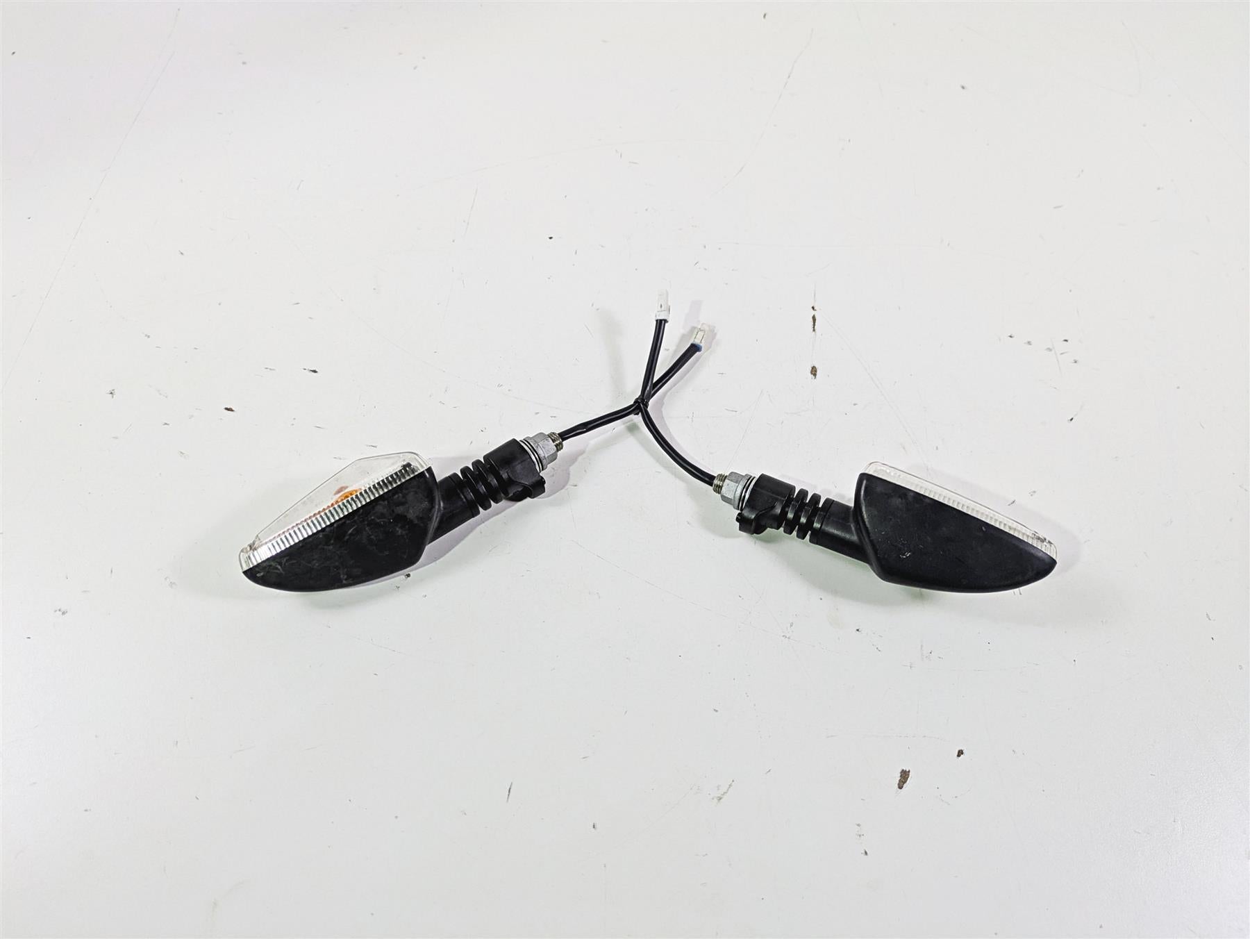 2018 KTM 1290 Super Adv S Rear Blinker Turn Signal Set 60314025000 60314026000 {{ shop.shopifyCountryName }} - Mototech271