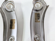 Load image into Gallery viewer, 2007 Harley Dyna FXDB Street Bob Rear Fender Struts Covers 60223-07 60220-07
