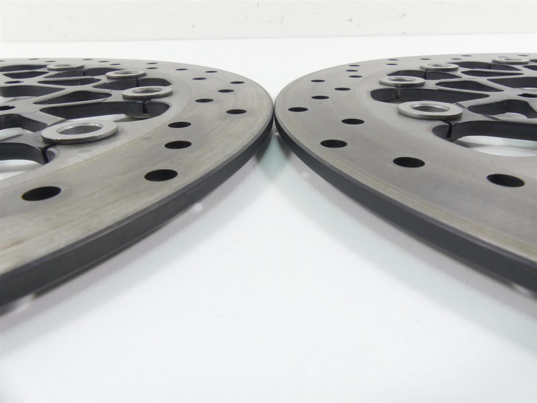 2022 Suzuki GSXR750 Front Brake Disc Rotor Set 59210-37H01 {{ shop.shopifyCountryName }} - Mototech271