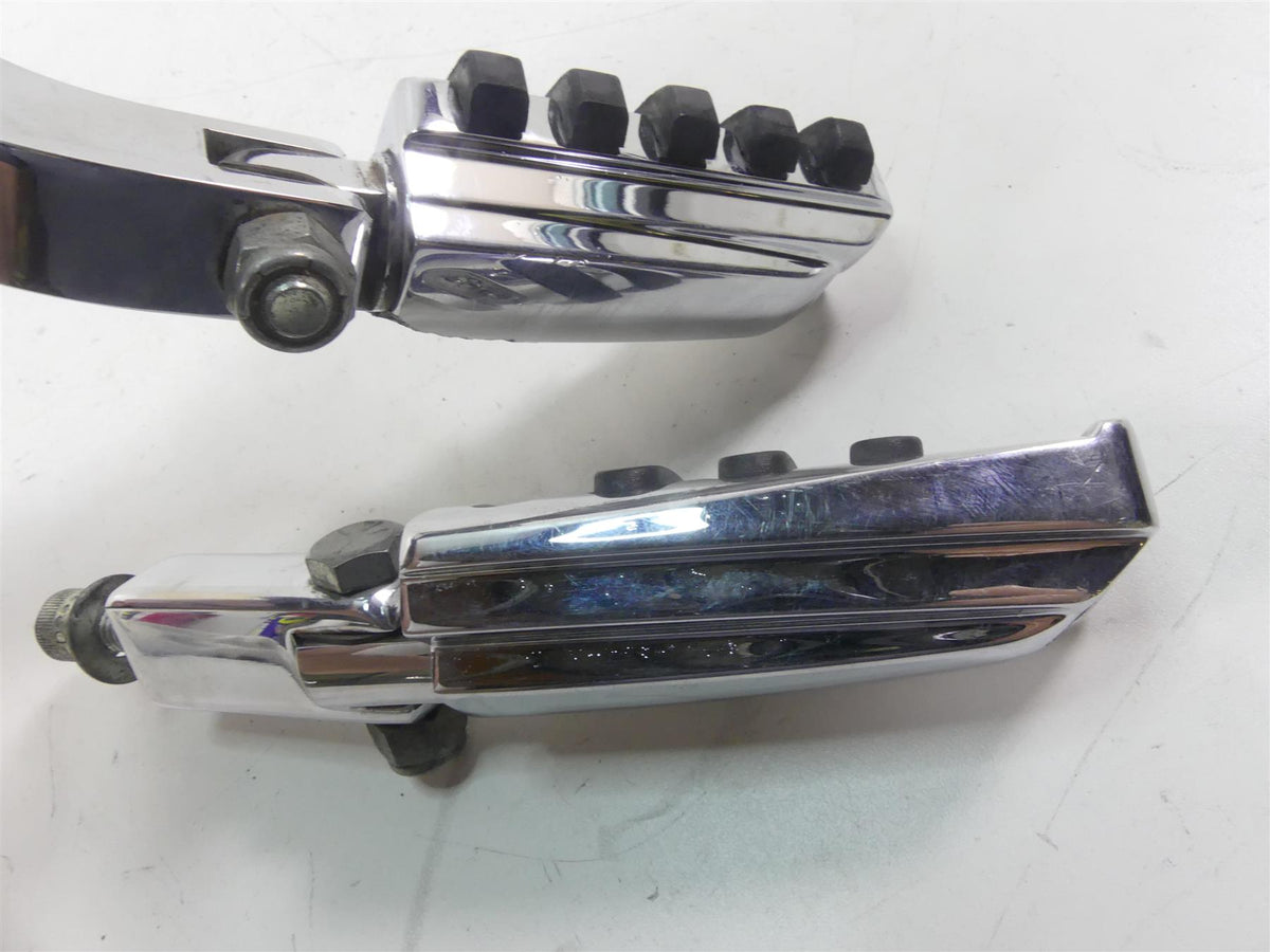 2004 Harley FXDWGI Dyna Wide Glide Rear Footpeg & Mounting Arm Set 52740-02 {{ shop.shopifyCountryName }} - Mototech271