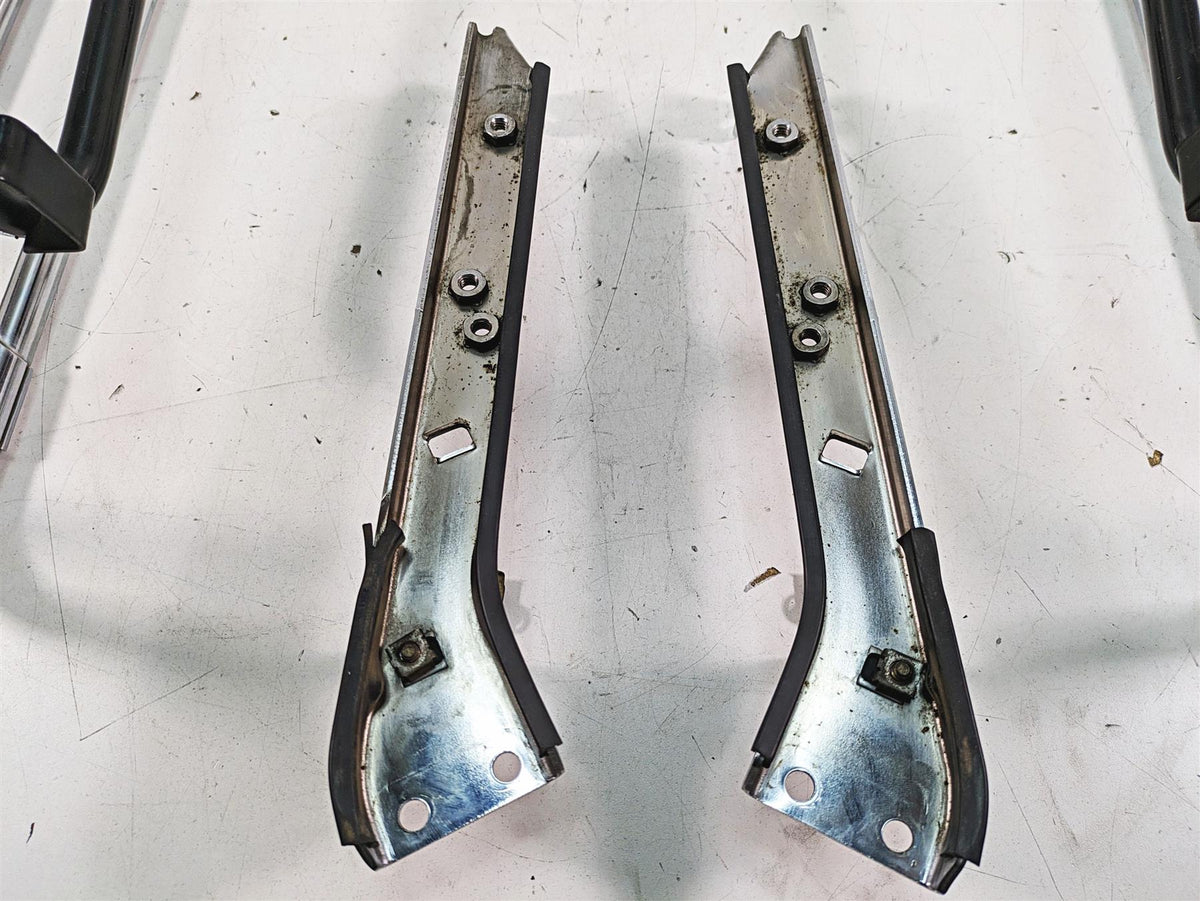 2008 Harley FLHTCU Electra Glide Saddlebag Guard Rail Support Set 49193-93 {{ shop.shopifyCountryName }} - Mototech271