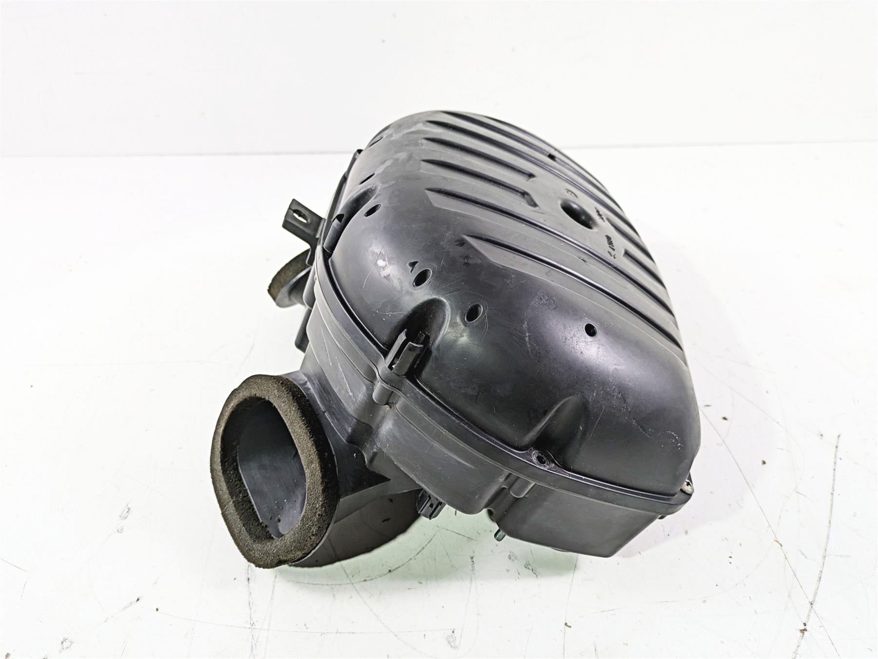 2016 Suzuki GSXR1000 Air Box Cleaner Breather Filter 13720-47H01 13720-47H02 {{ shop.shopifyCountryName }} - Mototech271