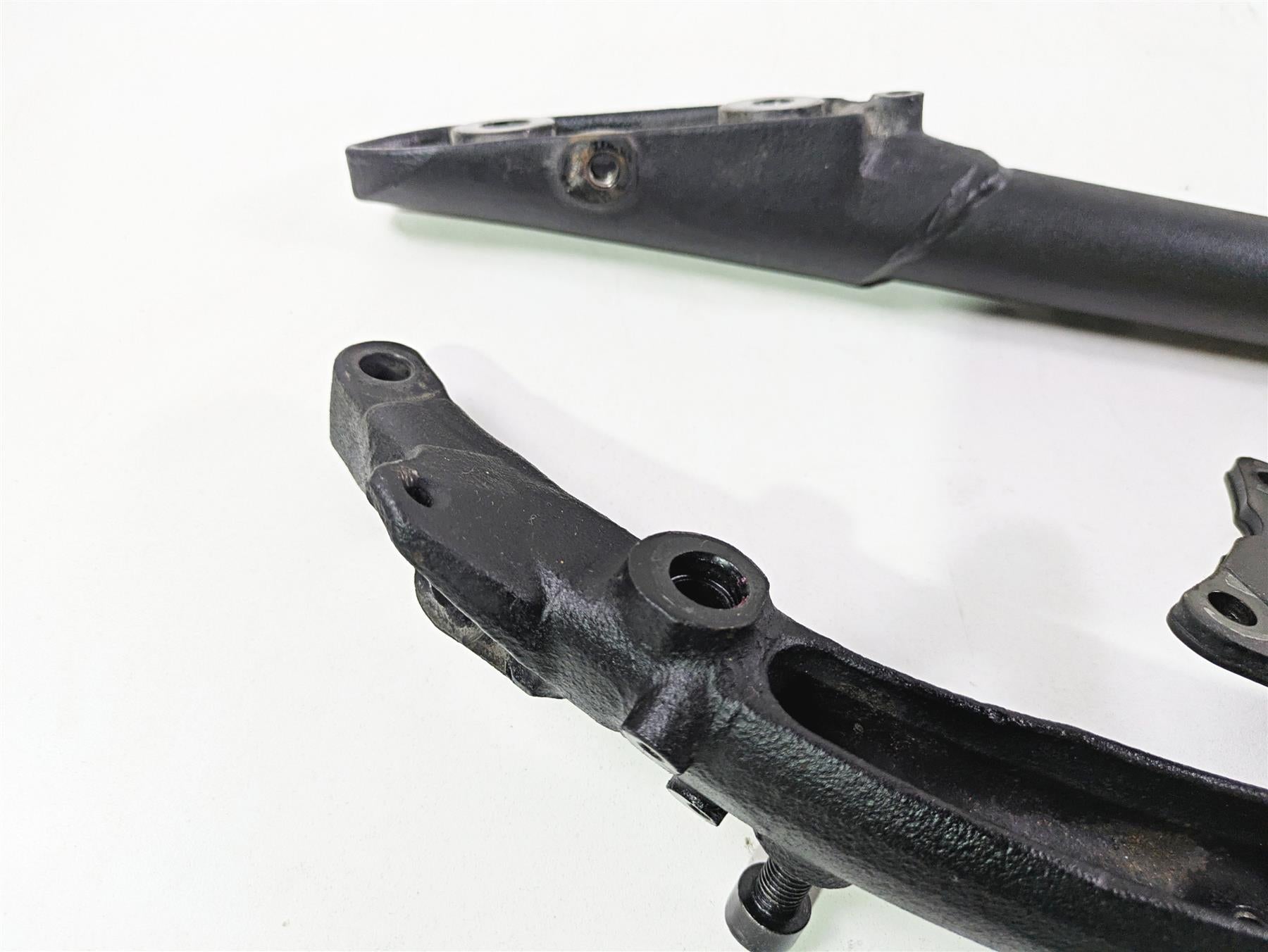 2017 Indian Chieftain Limited Front Frame Down Tube Set 1018969 1018970 {{ shop.shopifyCountryName }} - Mototech271