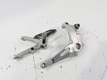 2015 Ducati Panigale 1299 S Left Footpeg & Frame Holder 8291E061AA 82424631AA {{ shop.shopifyCountryName }} - Mototech271
