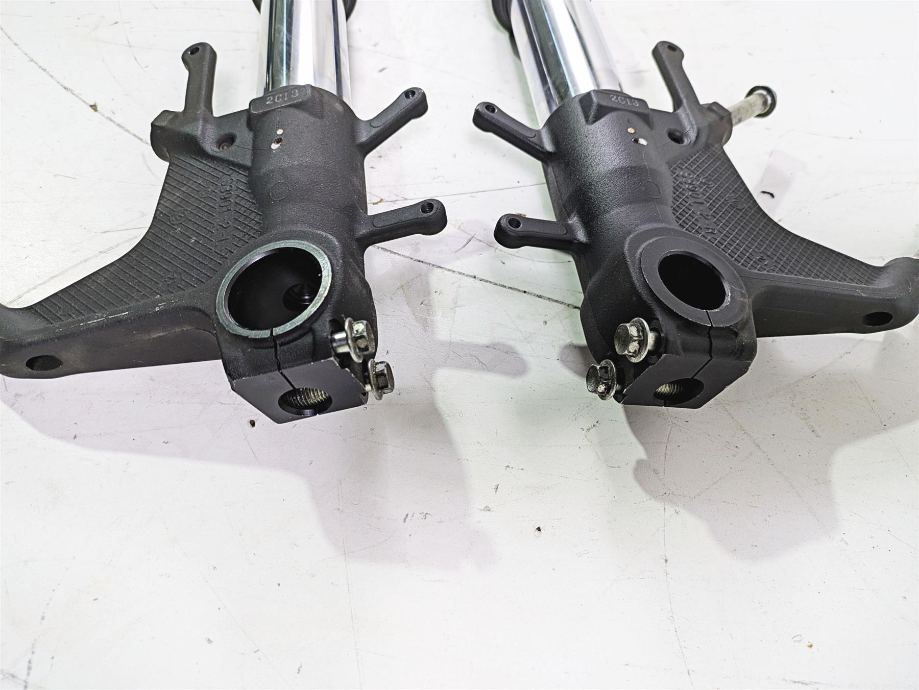 2016 Suzuki GSXR1000 Showa Front Fork Leg Shock Set 51103-47H20 51104-47H20 {{ shop.shopifyCountryName }} - Mototech271
