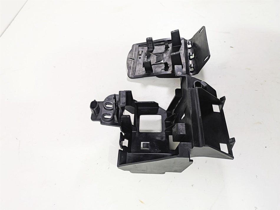 2014 Harley FLS Softail Slim Electric Holder Plastic Stay Carrier Set 70354-11 {{ shop.shopifyCountryName }} - Mototech271