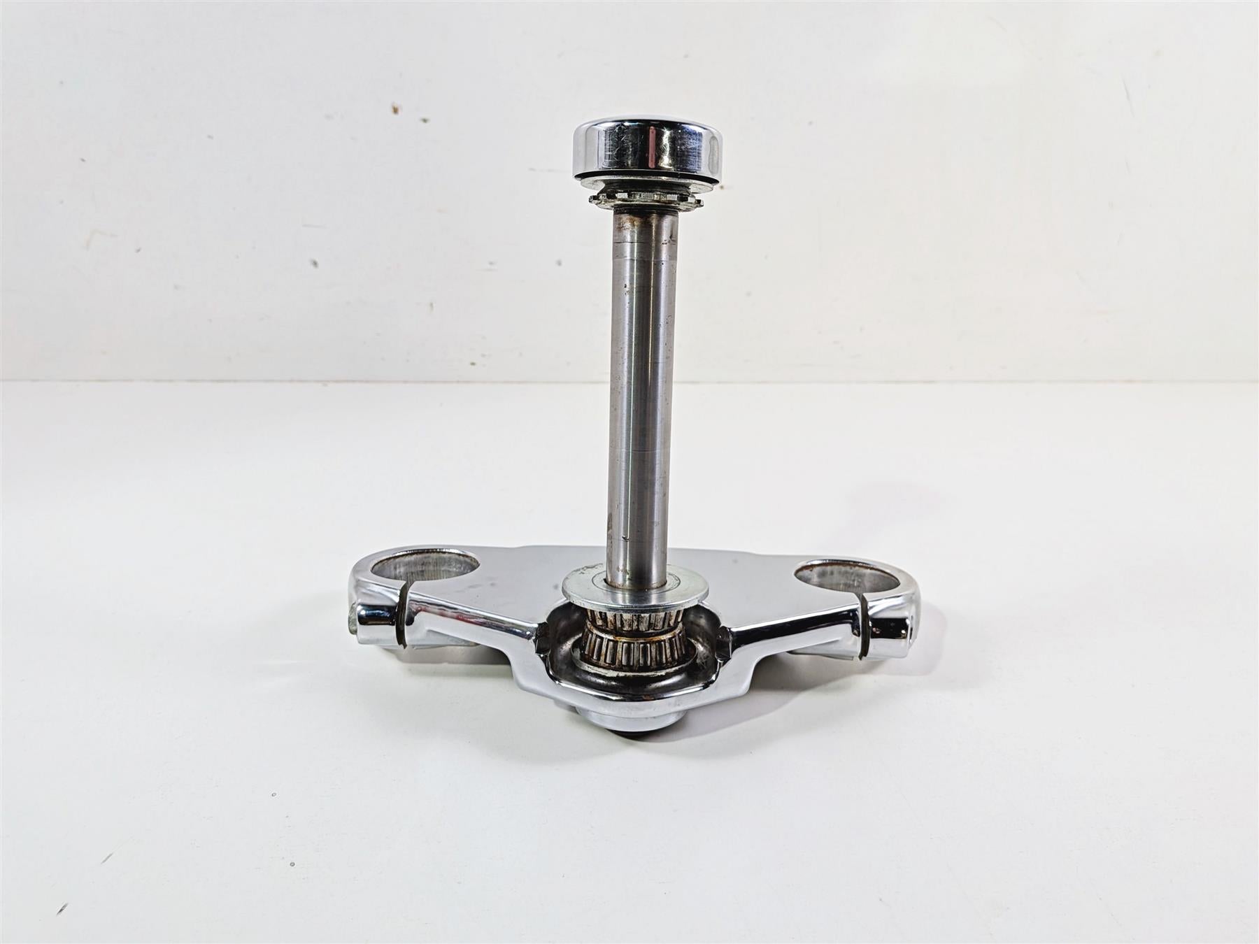 2009 Harley FXCWC Softail Rocker Straight Chrome Lower Triple Tree 46638-08 {{ shop.shopifyCountryName }} - Mototech271