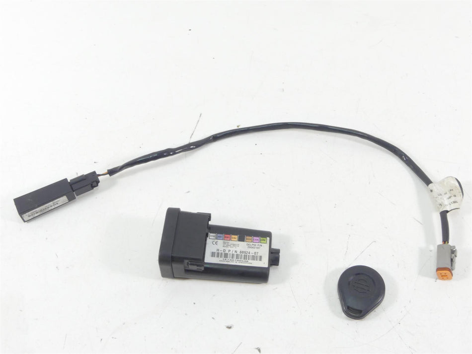 2013 Harley Touring FLHX Street Glide Tssm Turn Signal Security Module 68924-07 {{ shop.shopifyCountryName }} - Mototech271
