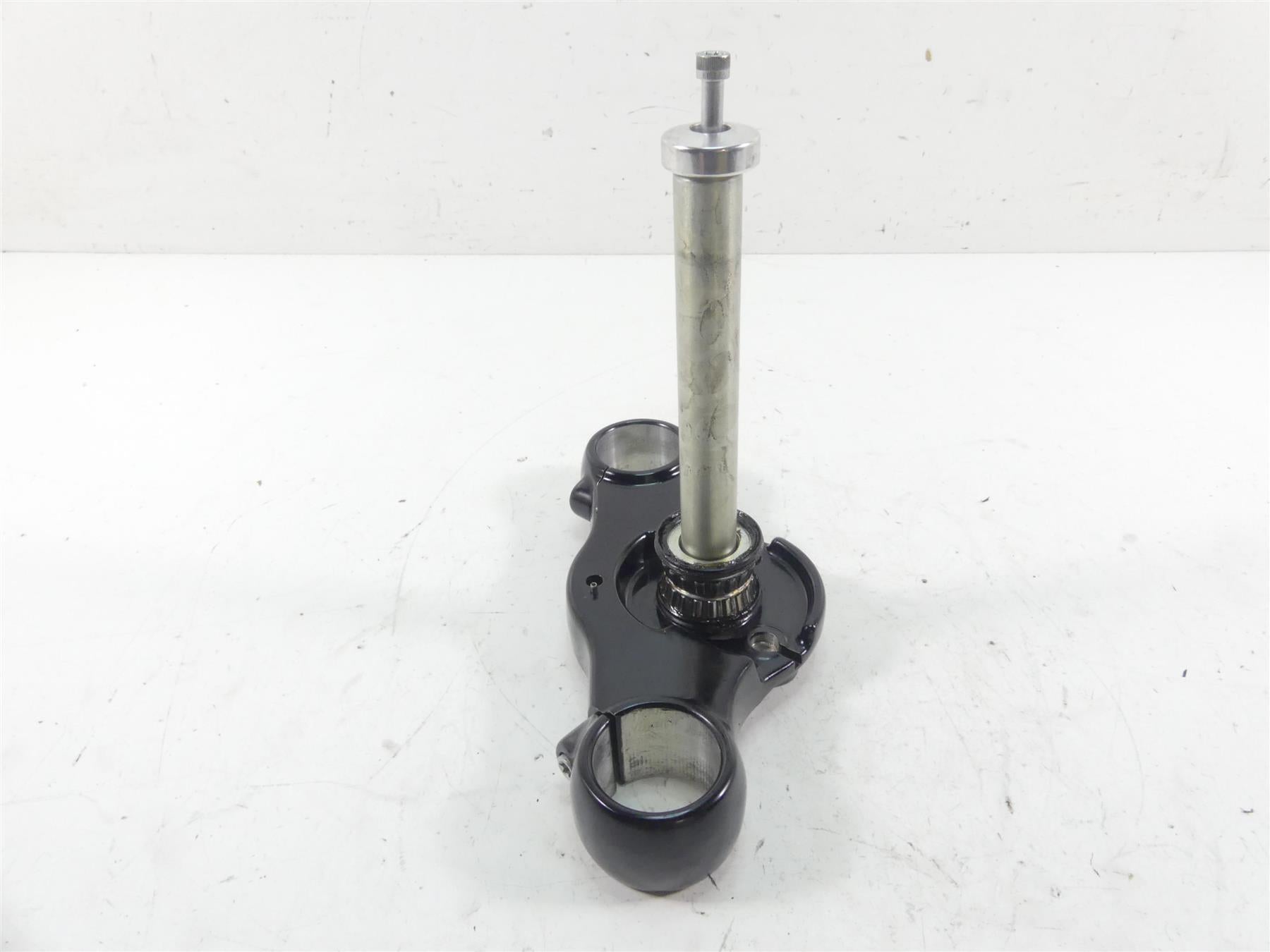 2018 Harley Softail FXBB Street Bob Lower Triple Tree Steering Clamp 45900170 {{ shop.shopifyCountryName }} - Mototech271