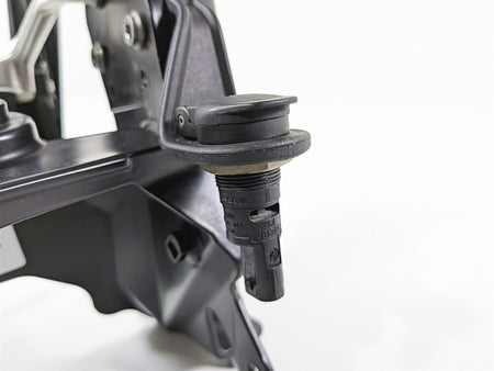 2015 BMW R1200GS K50 Front Windshield Adjustment Mount 46637726524 {{ shop.shopifyCountryName }} - Mototech271