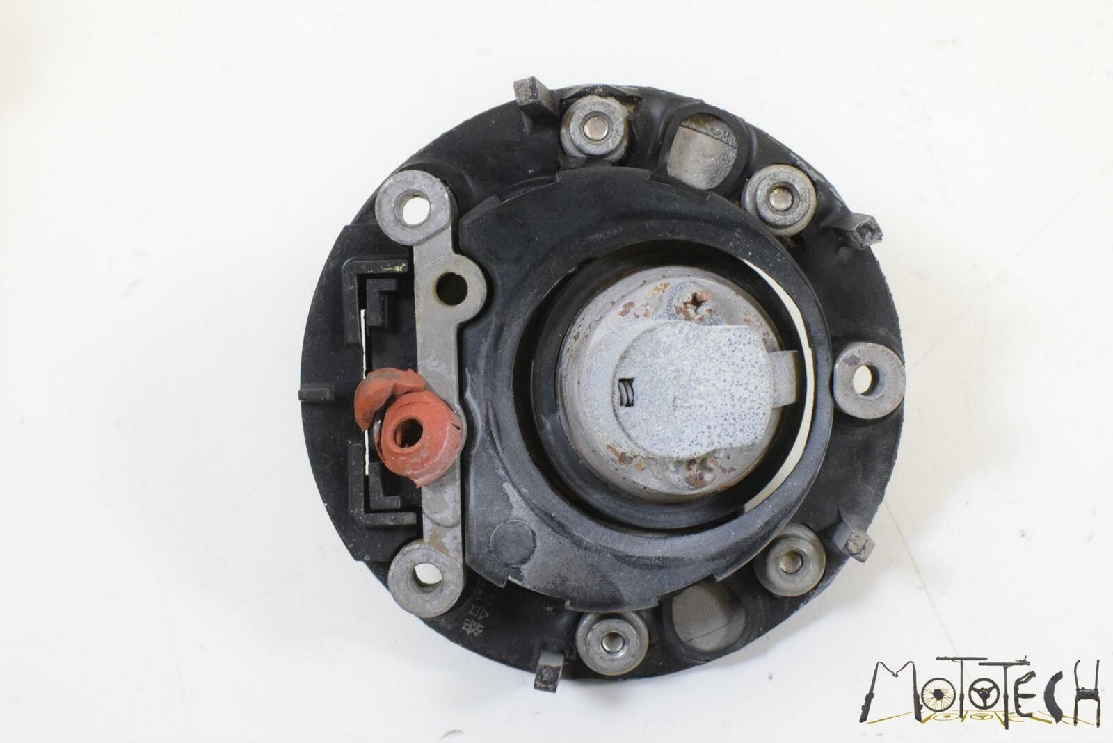 2012 Yamaha YZFR6 YZF R6 Ignition Switch Gas Cap Seat Lock Key SET 2C0-82501-10 {{ shop.shopifyCountryName }} - Mototech271