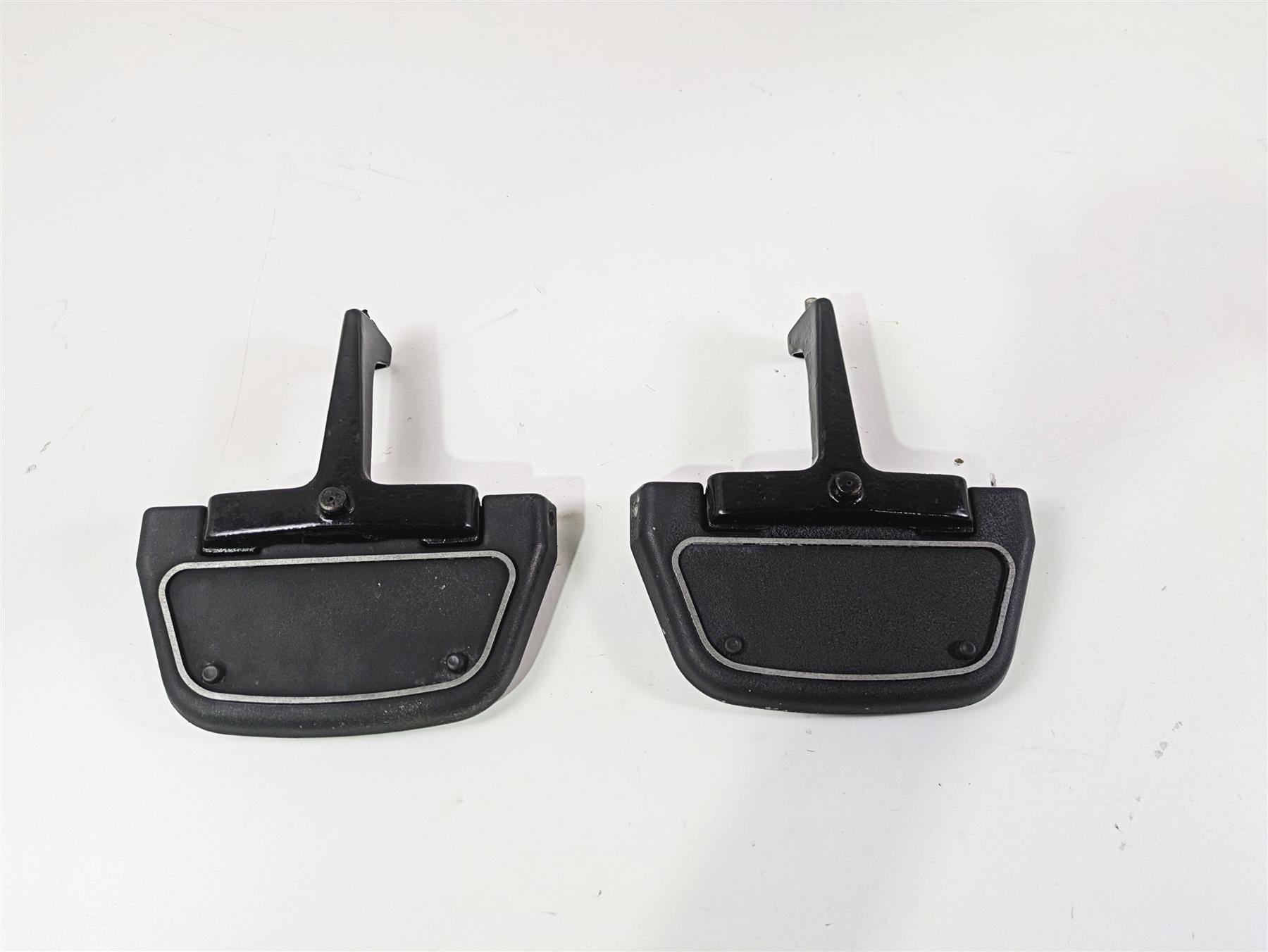 1998 Harley Touring FLHRCI Road King Rear Passenger Floor Board Set 52719-93B {{ shop.shopifyCountryName }} - Mototech271