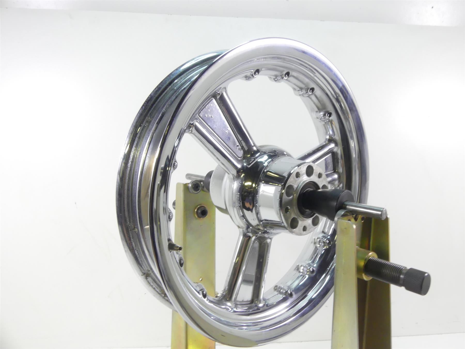 2004 Harley FLHTC SE CVO Electra Glide Straight Front Wheel Rim 16x3 43478-04 {{ shop.shopifyCountryName }} - Mototech271