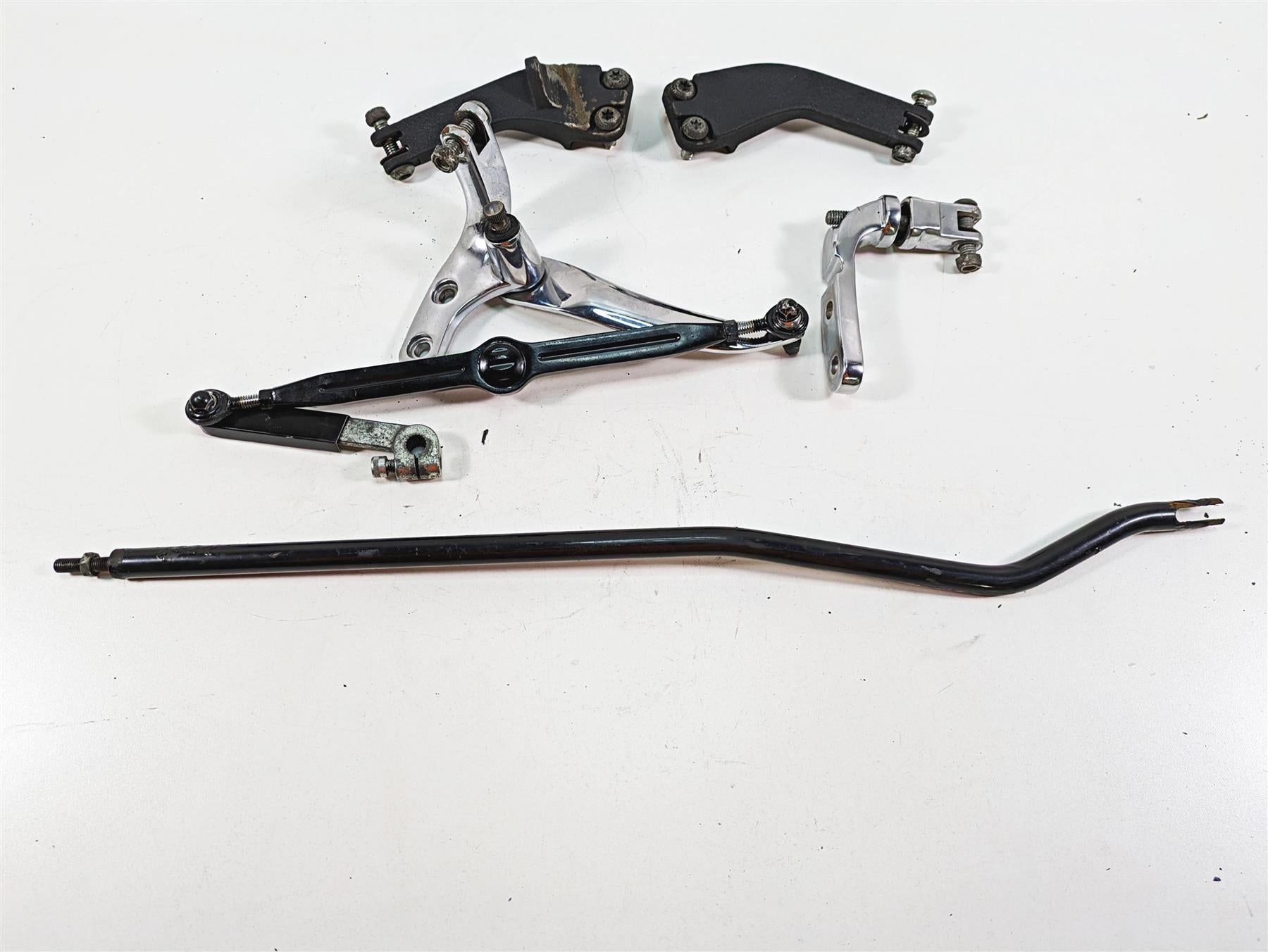 2009 Harley FXDC Dyna Super Glide Custom Front Control Footpeg Mounts 50649-90 {{ shop.shopifyCountryName }} - Mototech271