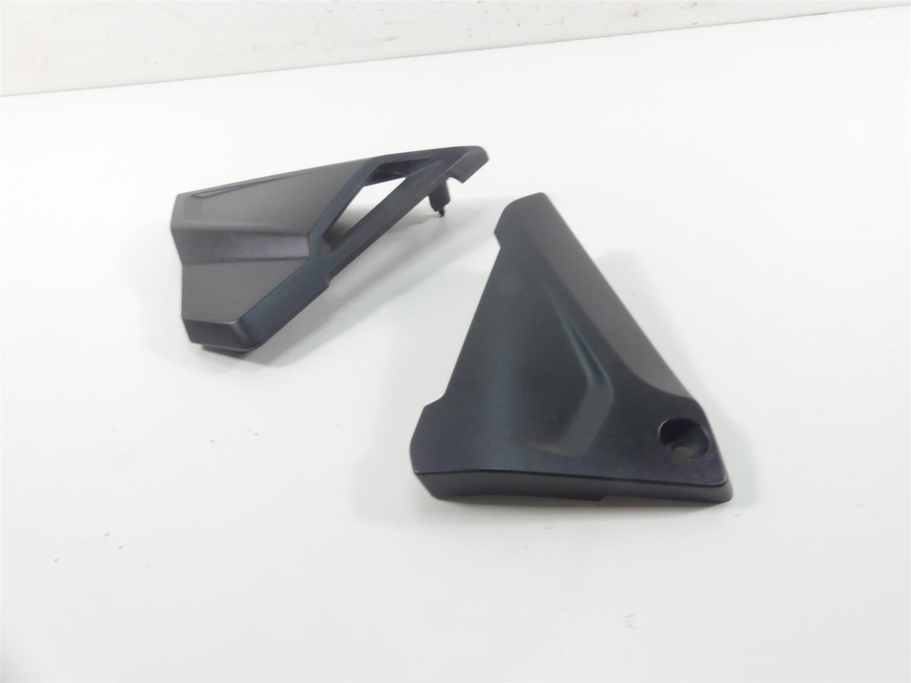 2019 BMW R1250GS K50 Battery Electric Cover Fairing Set 46638523155 46638523156 {{ shop.shopifyCountryName }} - Mototech271