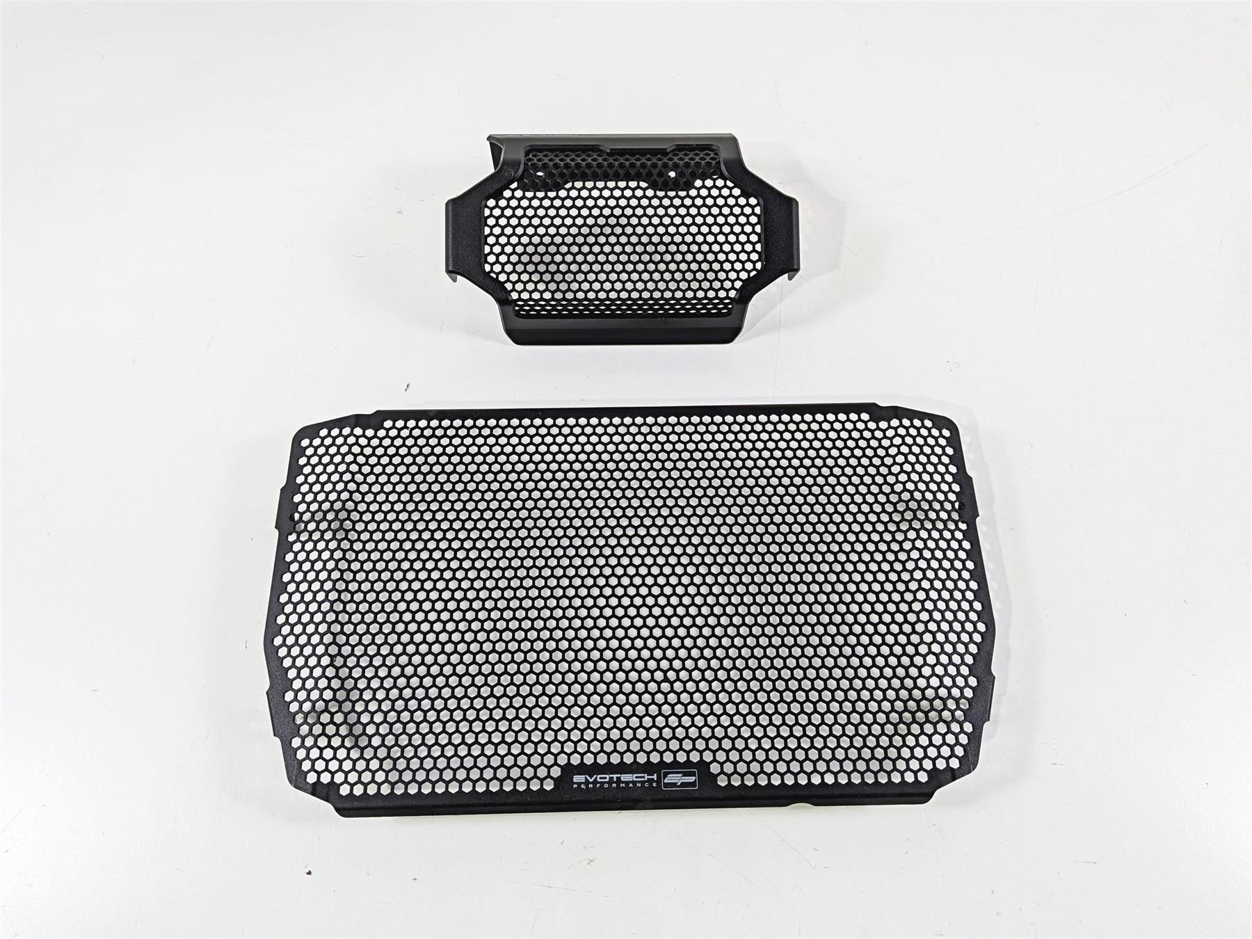 2016 Ducati Hypermotard 939 SP Evotech Radiator Grille Cover PRN010929-Mototech271
