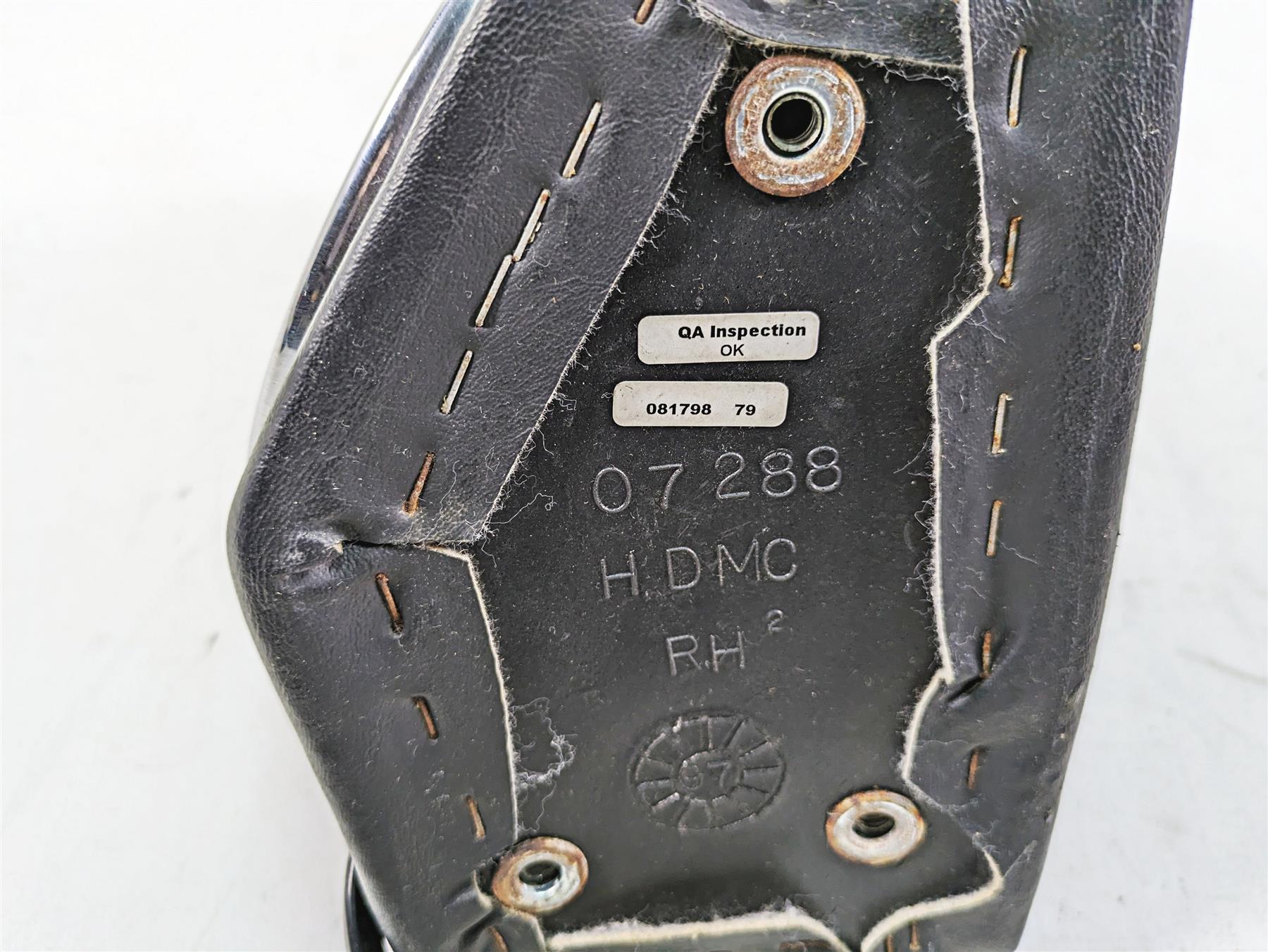 1999 Harley Touring FLHTC Electra Glide Right Side Trunk Speaker Box 76304-98B {{ shop.shopifyCountryName }} - Mototech271